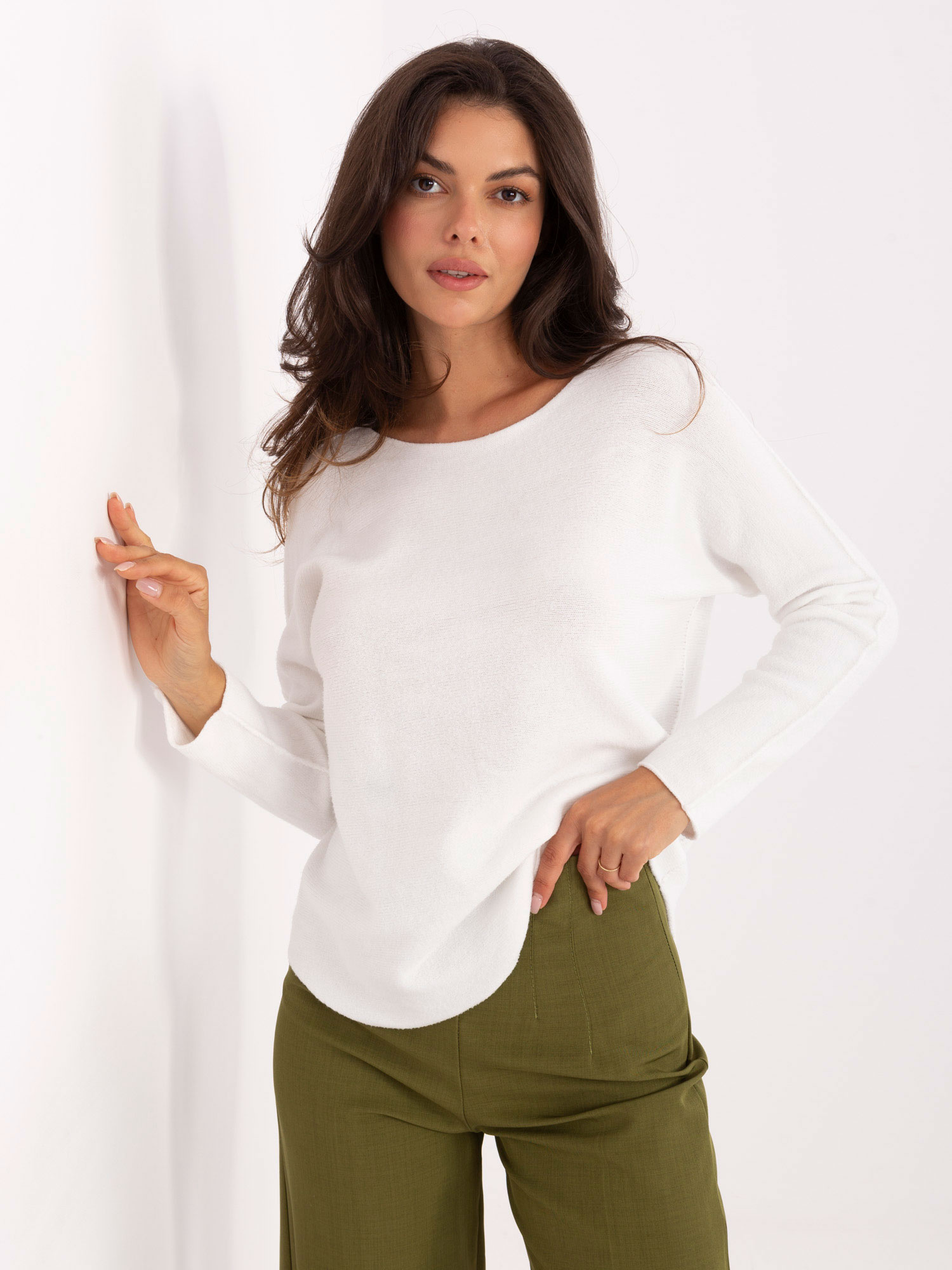 Biely dámsky obojstranný viskózový sveter IT-SW-2219.63-white Veľkosť: ONE SIZE
