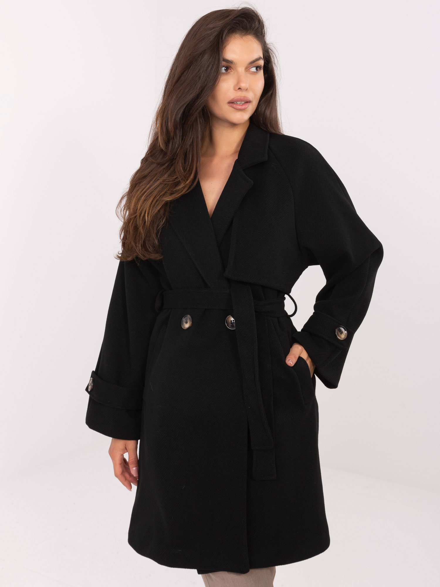 Čierny dámsky kabát s dvojradovým zapínaním IT-PL-A9589.58-black Veľkosť: ONE SIZE