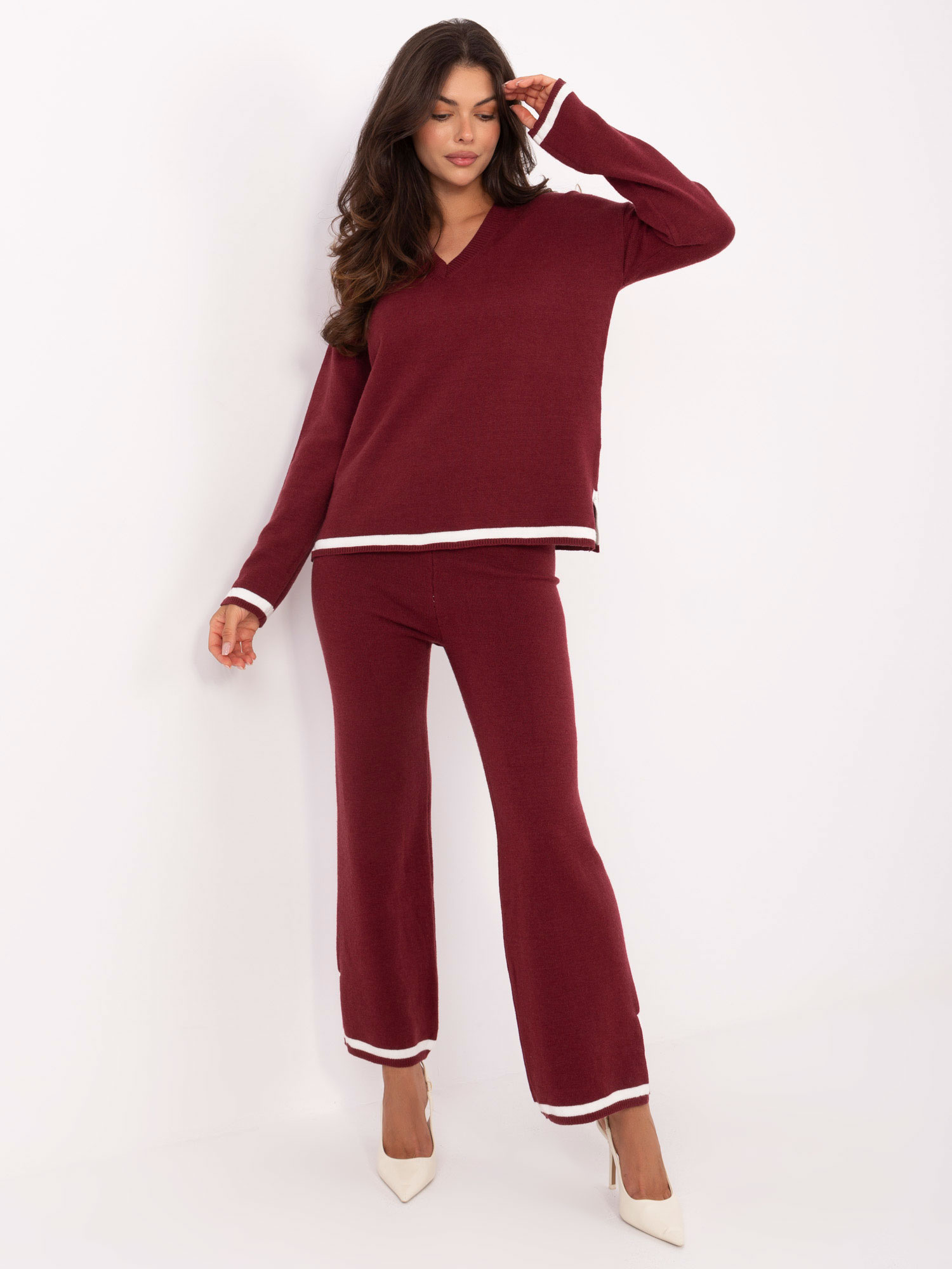 Vínový dámsky pletený set s kontrastným lemovaním IT-KMPL-99062.66-bordo Veľkosť: ONE SIZE