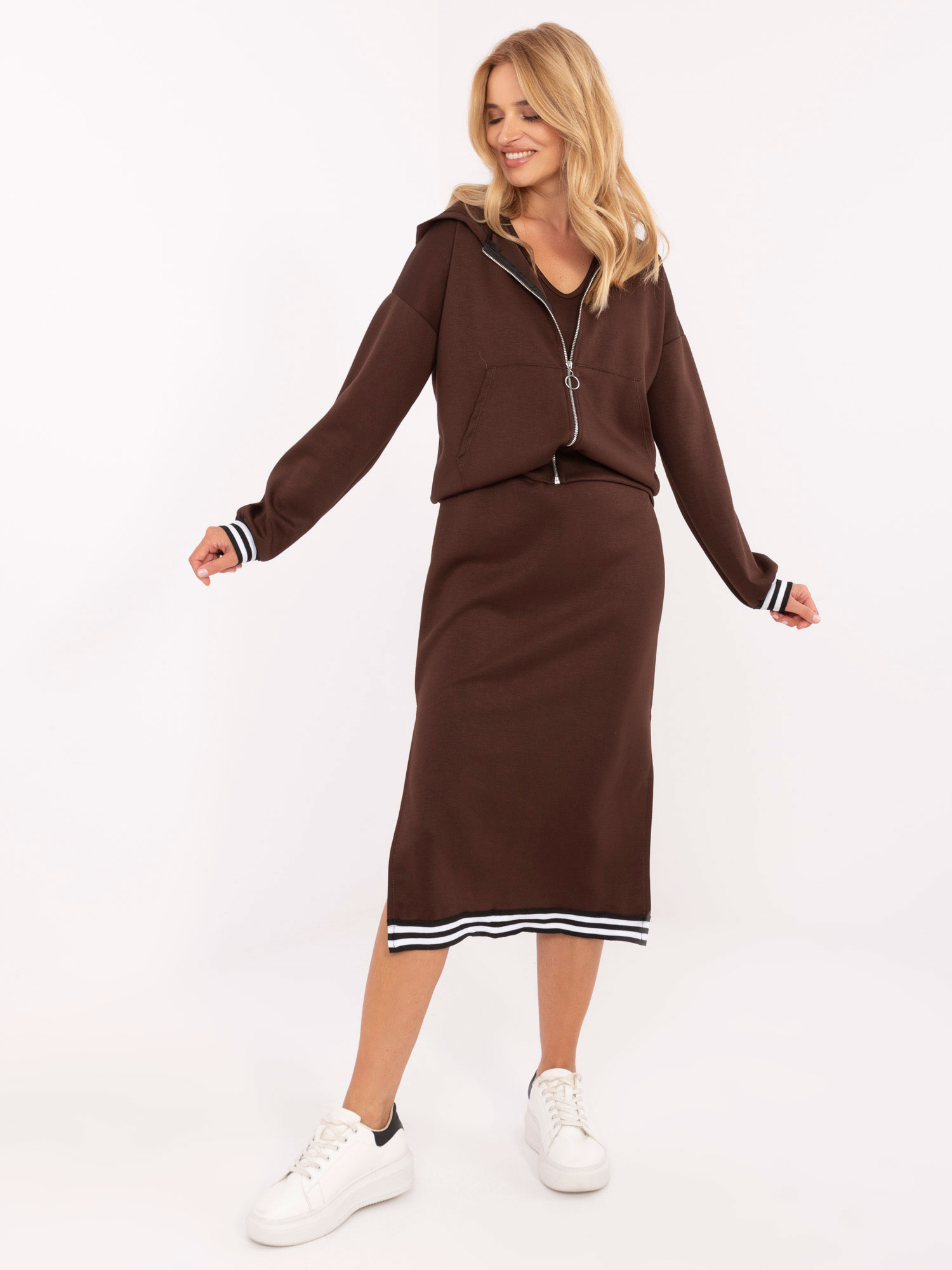 Hnedá dámska viskózová dvojdielna súprava s ozdobnými manžetami IT-KMPL-9719.64-dark beige Veľkosť: ONE SIZE
