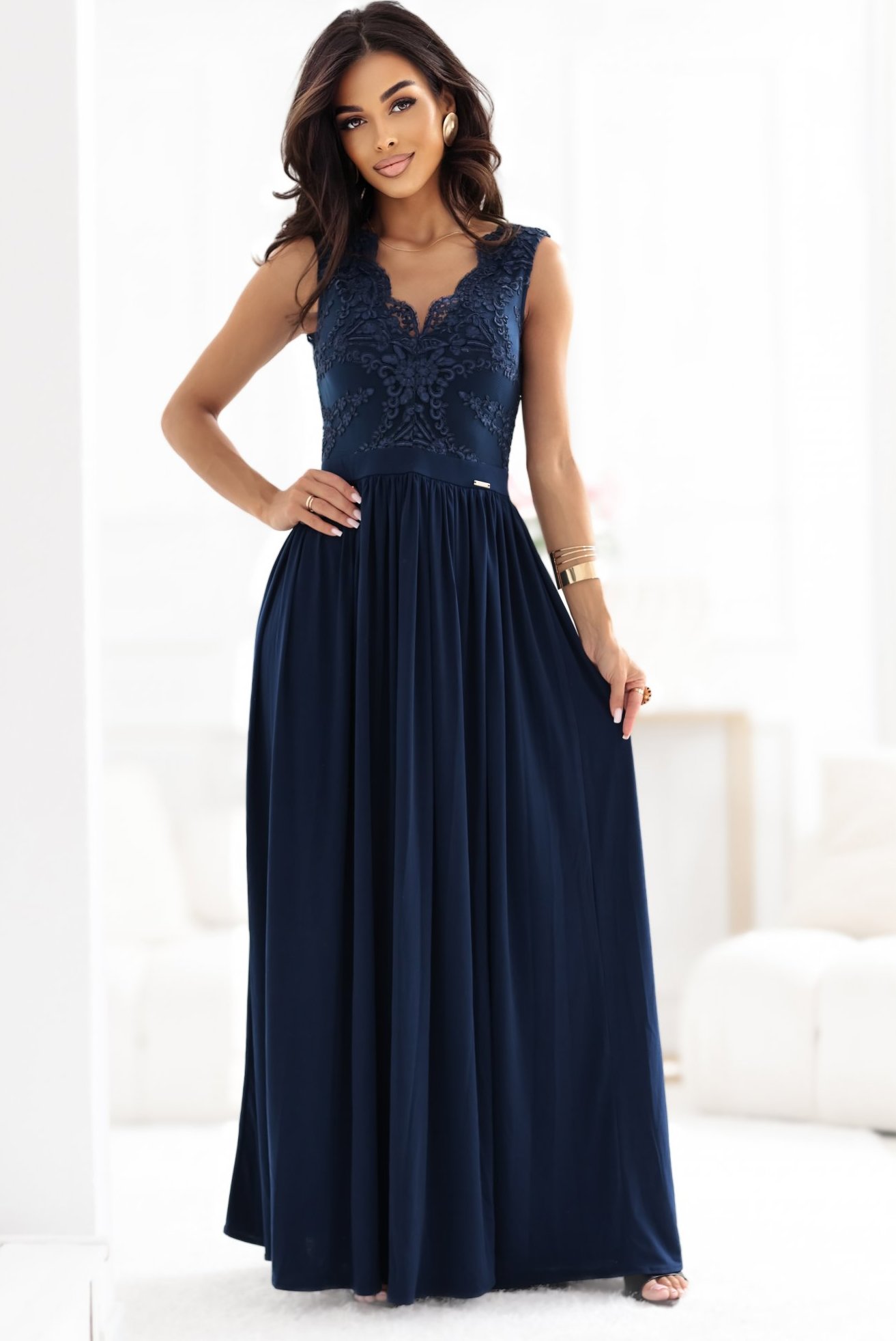 Tmavomodré dlhé šaty bez rukávov VIVIANA 215-6 Veľkosť: XL