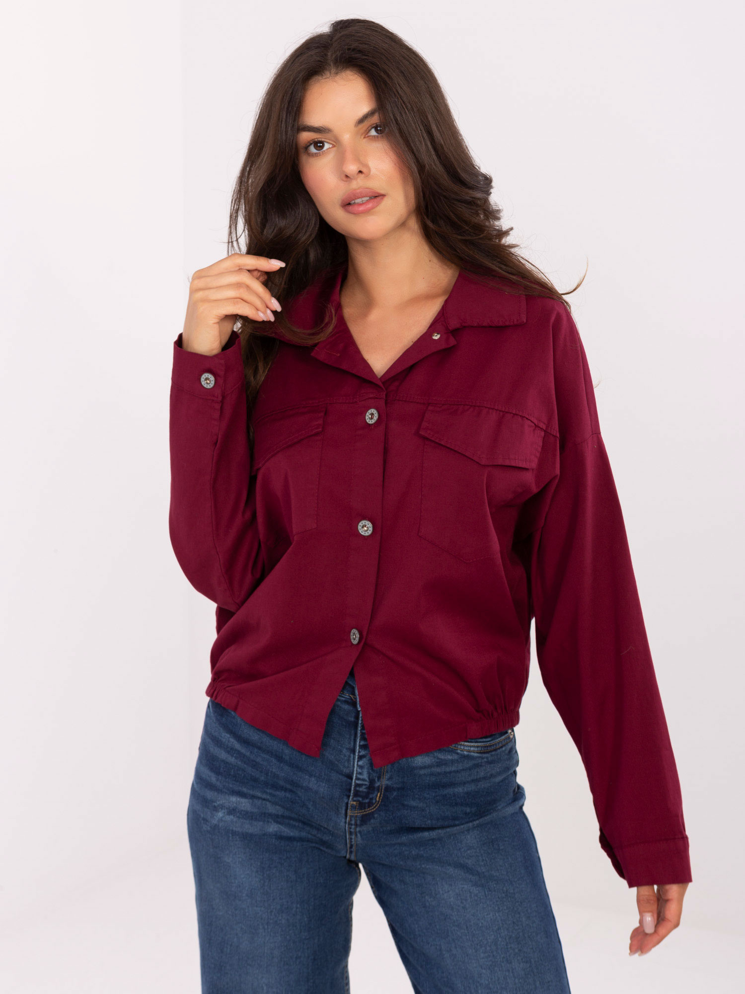 Voľná vínová dámska košeľa s elastickým spodným lemom IT-KS-FL9273.86-bordo Veľkosť: ONE SIZE