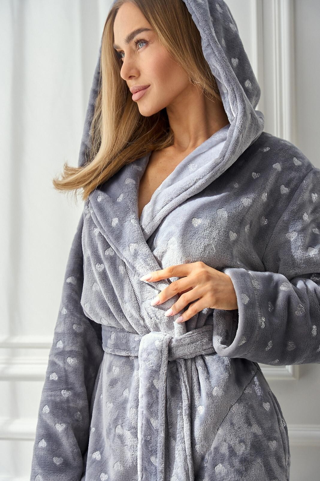 L&L Dlhý dámsky srdiečkový župan 2551 Amira Długi S-2XL damski Veľkosť: XL, Barva: sivá