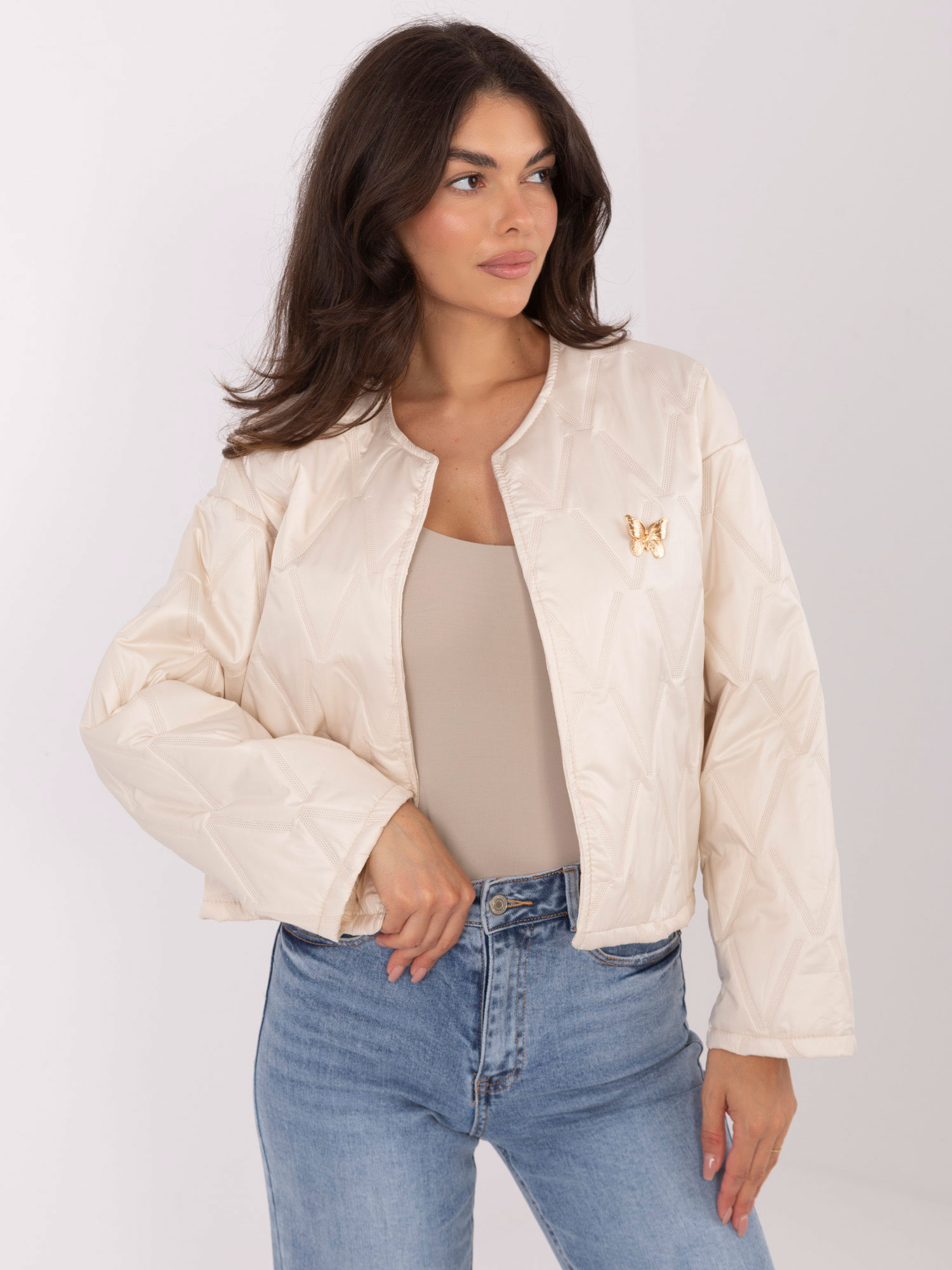 Ľahká svetlobéžová dámska prechodná bunda bez kapucne IT-KR-FL8357.82-light beige Veľkosť: ONE SIZE