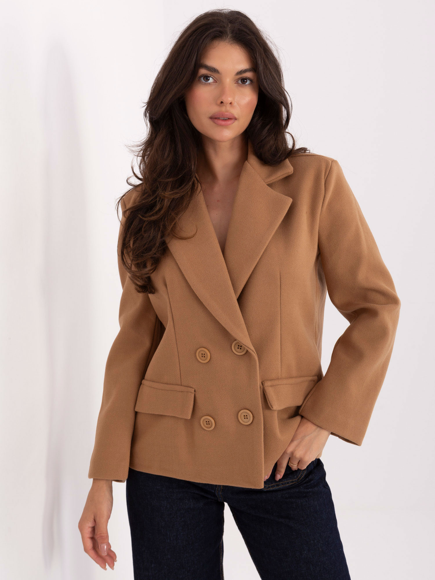 Camel dámsky krátky kabát s dvojitým zapínaním IT-KR-FL9559.02P-camel Veľkosť: ONE SIZE