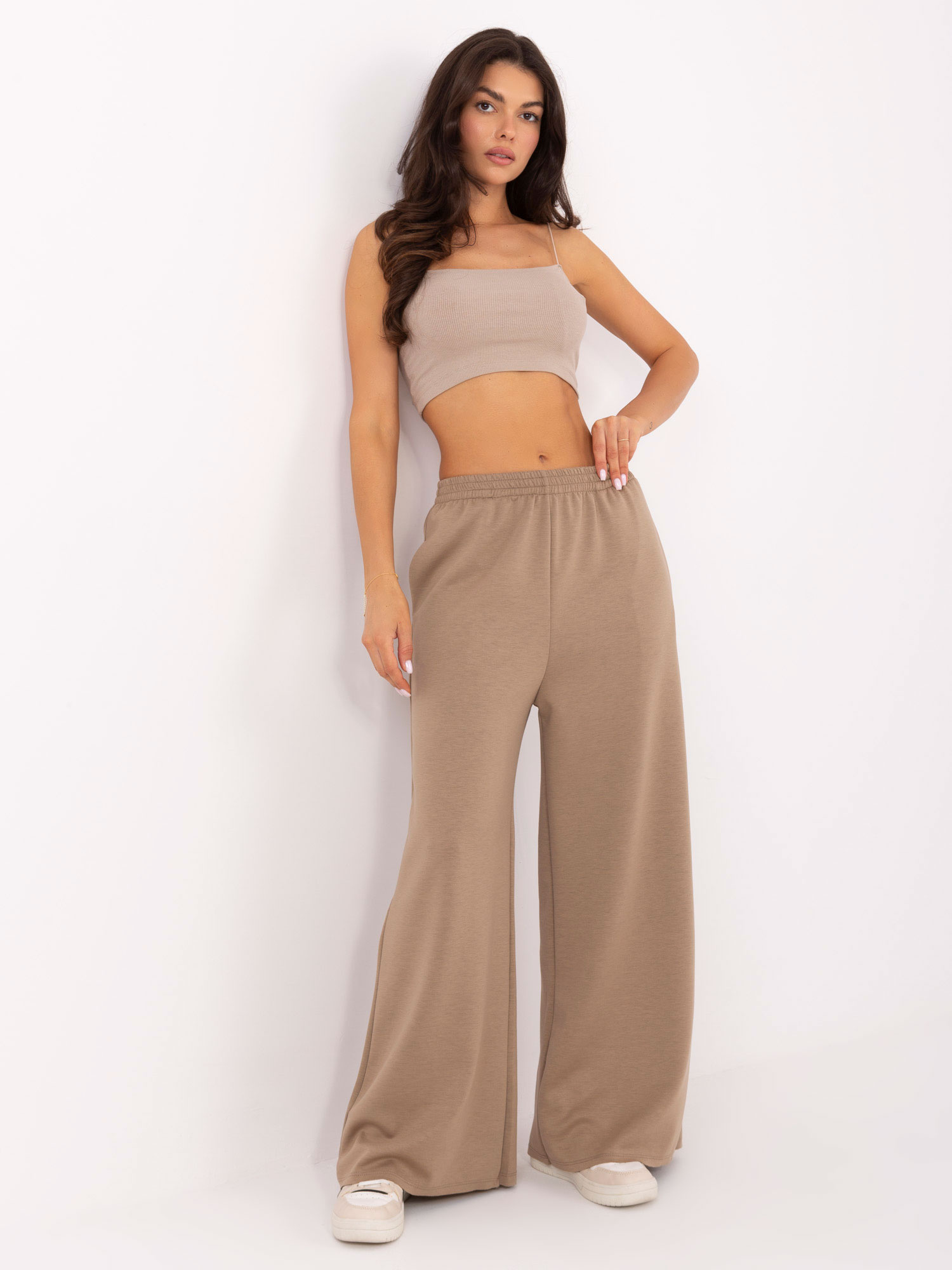 Béžové dámske široké viskózové tepláky s vreckami IT-SP-21559.75-dark beige Veľkosť: ONE SIZE