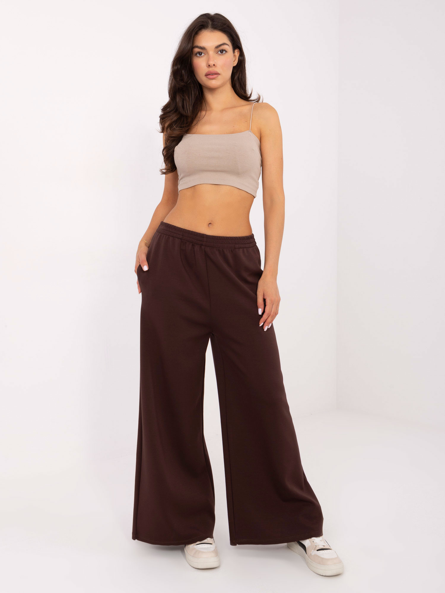 Tmavo hnedé dámske široké viskózové tepláky s vreckami IT-SP-21559.75-dark brown Veľkosť: ONE SIZE