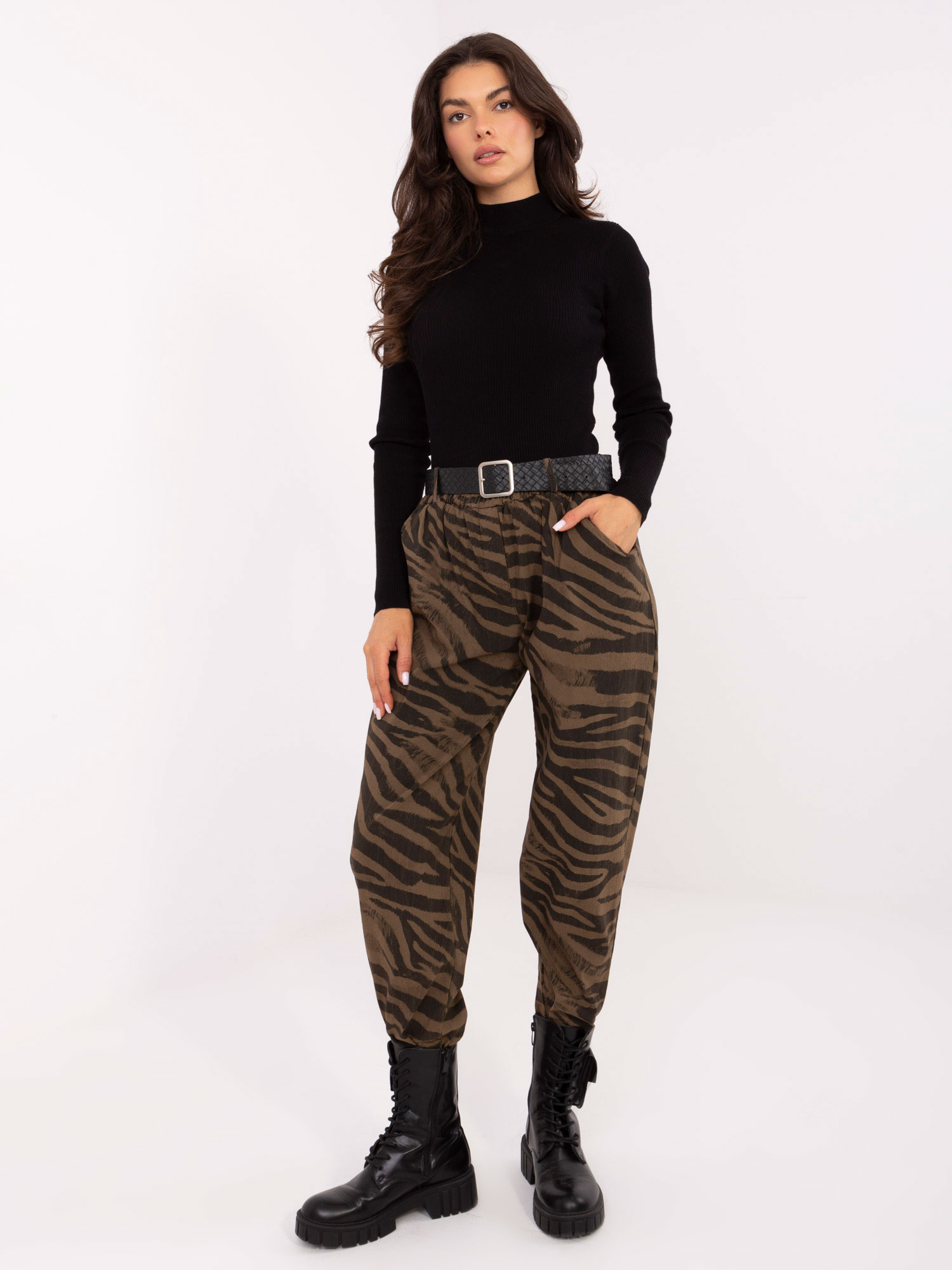 Kaki dámske zebrované nohavice z viskózy s opaskom IT-SP-242975-2.78-khaki Veľkosť: ONE SIZE