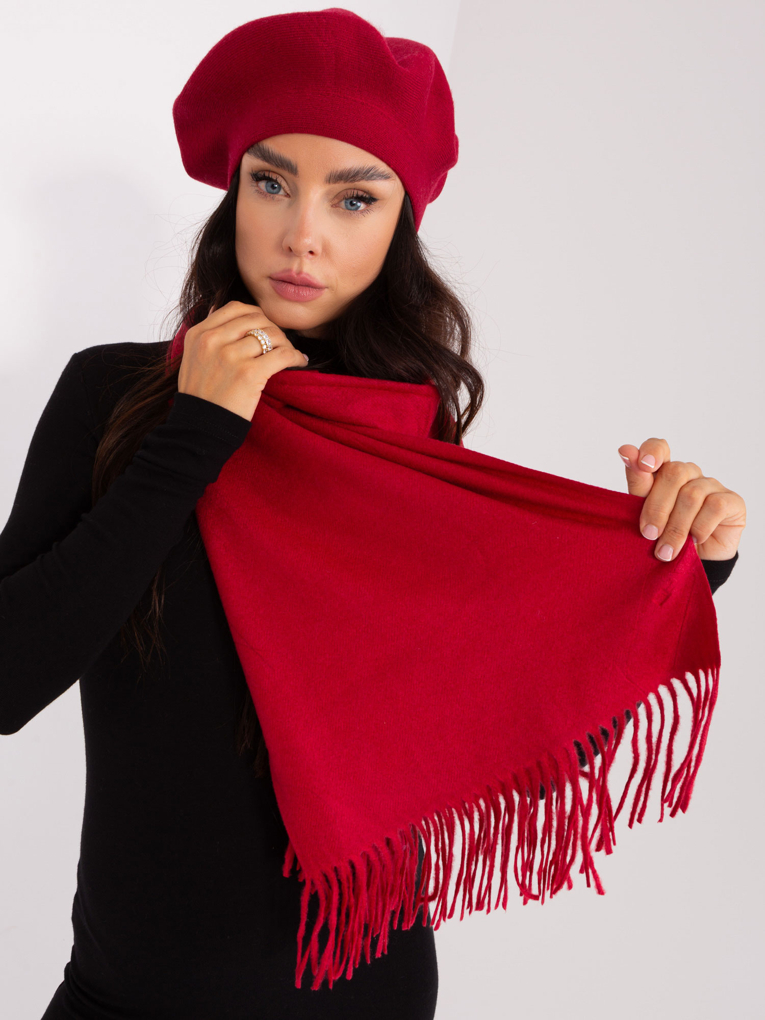 Vínový šál so strapcami -AT-SZ-23185.90P-vínový Veľkosť: ONE SIZE