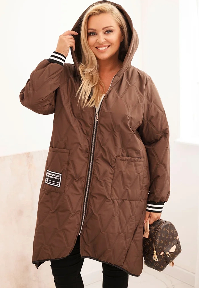 Hnedá dámska plus size prešívaná bunda s kapucňou a manžetami Veľkosť: ONE SIZE