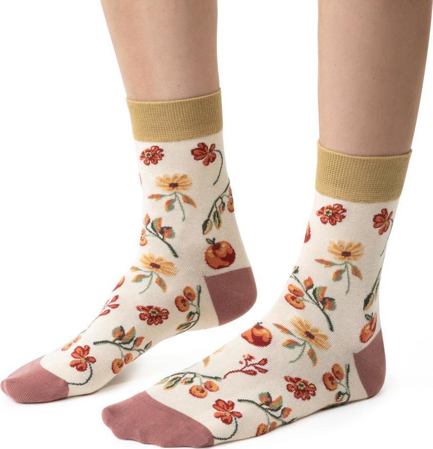Smotanové dámske bavlnené ponožky s jesenným motívom Art.017 NY043, ECRU Veľkosť: 38/40