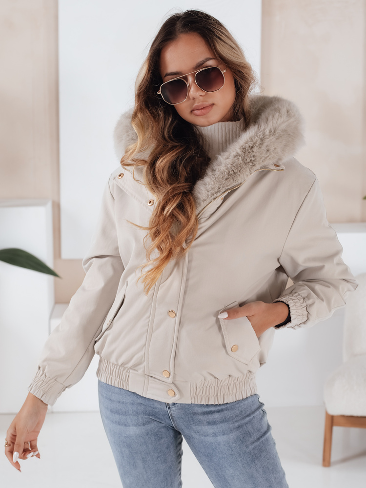 Smotanová dámska zimná krátka bunda VESSADA s kožúškom TY5062 Veľkosť: 2XL