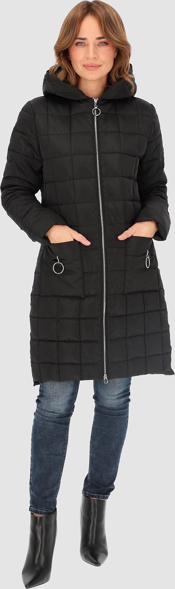 Čierna dámska zateplená prešívaná bunda s kapucňou BLH 230015 F - black Veľkosť: 3XL