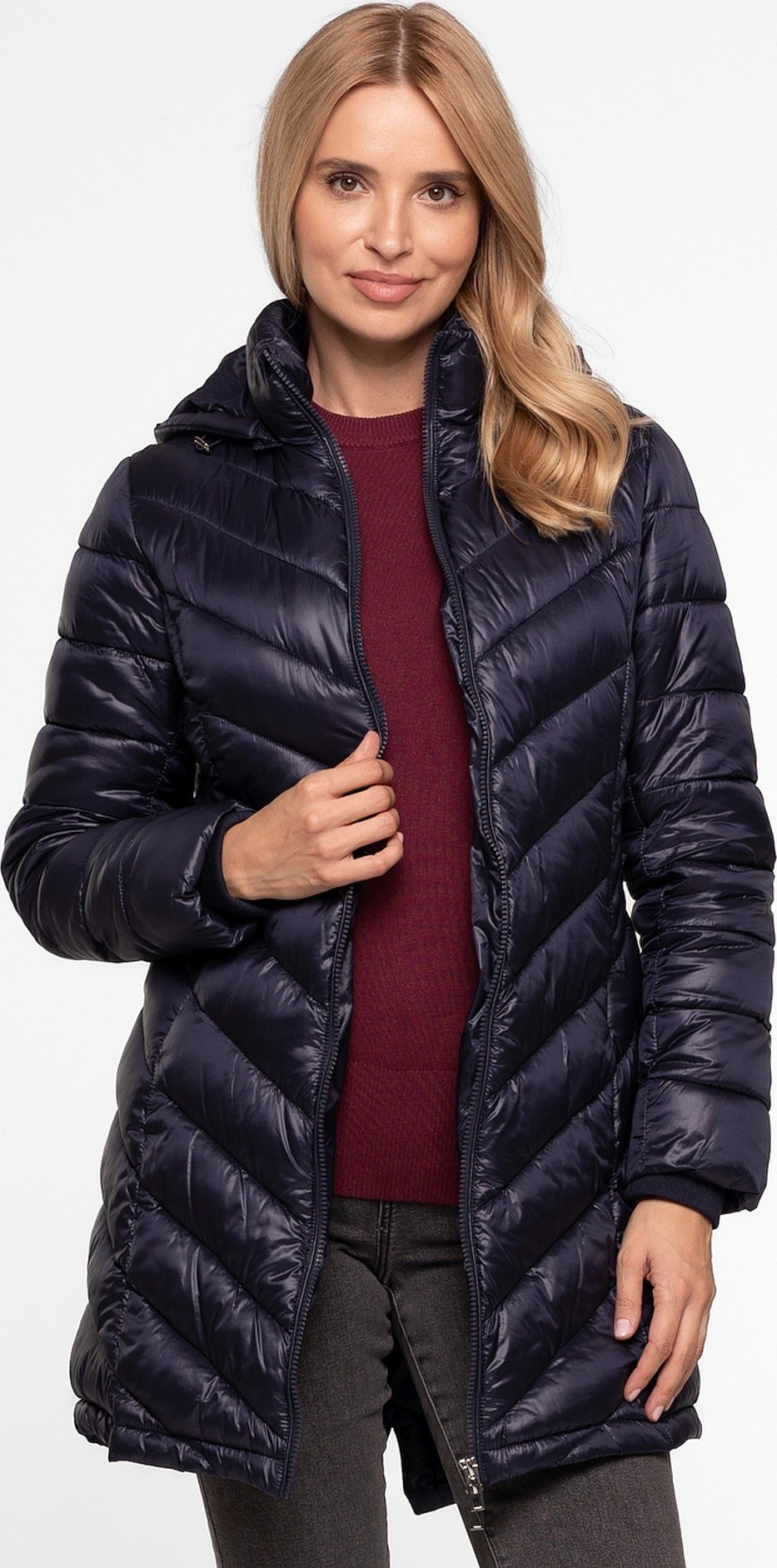 Tmavomodrá dámska prešívaná prechodná bunda BLH 220061 F - dark blue Veľkosť: S