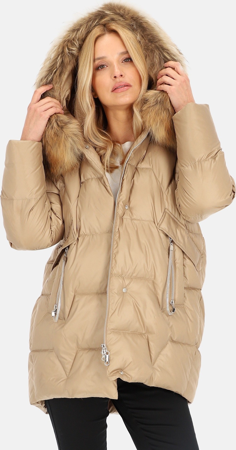 Béžová dámska páperová bunda s prírodnou kožušinou BLH 241006 FX - beige Veľkosť: 3XL