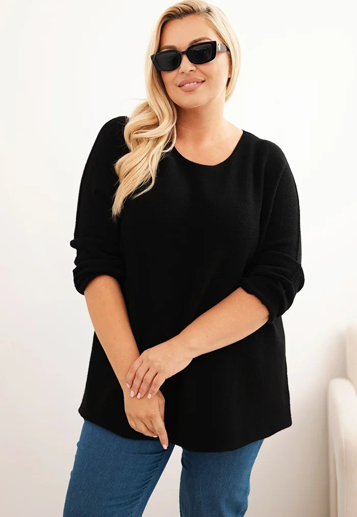 Čierny dámsky plus size sveter s lodičkovým výstrihom z viskózy Veľkosť: ONE SIZE