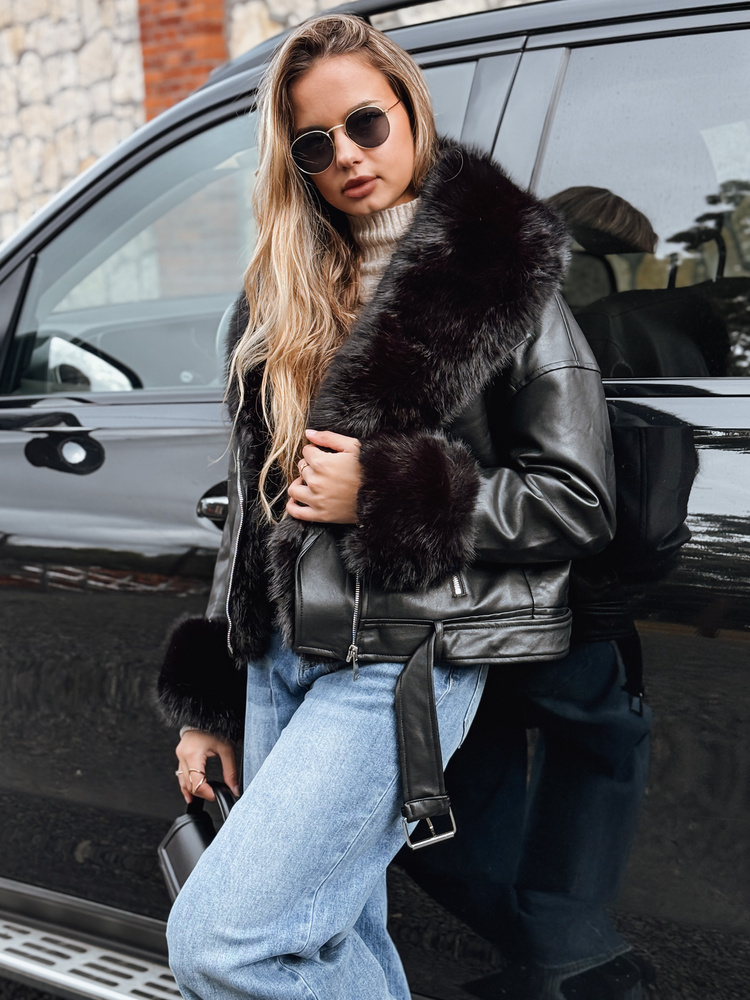 Čierna dámska koženková bunda s čiernou kožušinou TY5233 Veľkosť: S