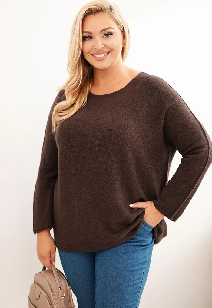 Hnedý dámsky plus size sveter s lodičkovým výstrihom z viskózy Veľkosť: ONE SIZE