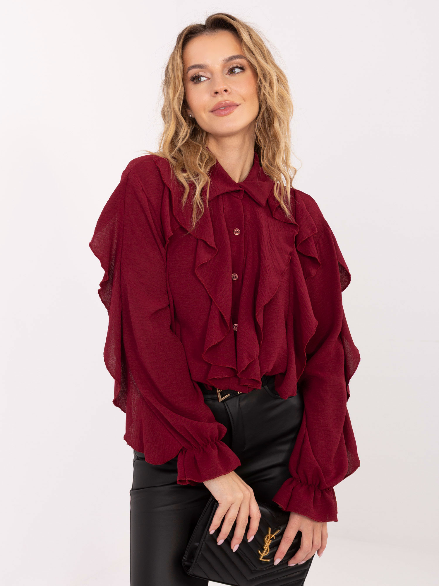 Vínová dámska viskózová košeľa s volánmi MI-KS-92506.52-bordo Veľkosť: ONE SIZE