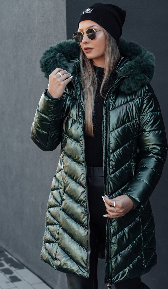 Tmavozelená dámska lesklá zimná prešívaná bunda BELLATRIX s kapucňou TY4591 Veľkosť: S
