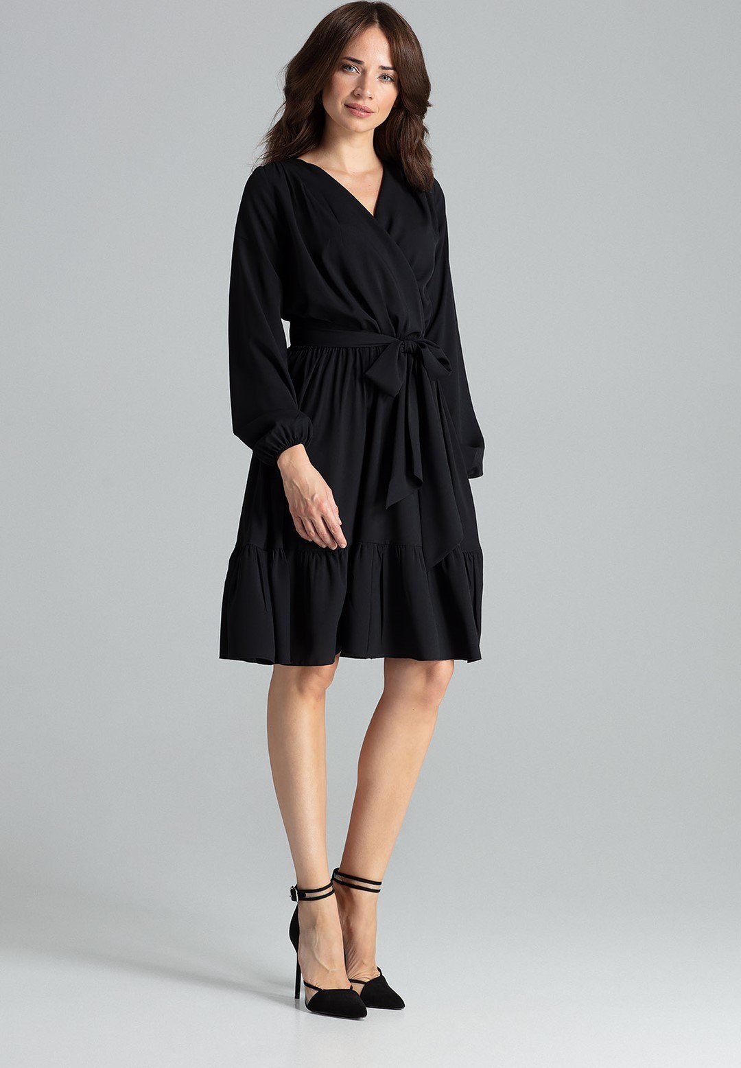 Elegantné volánové šaty L053 Black Veľkosť: M