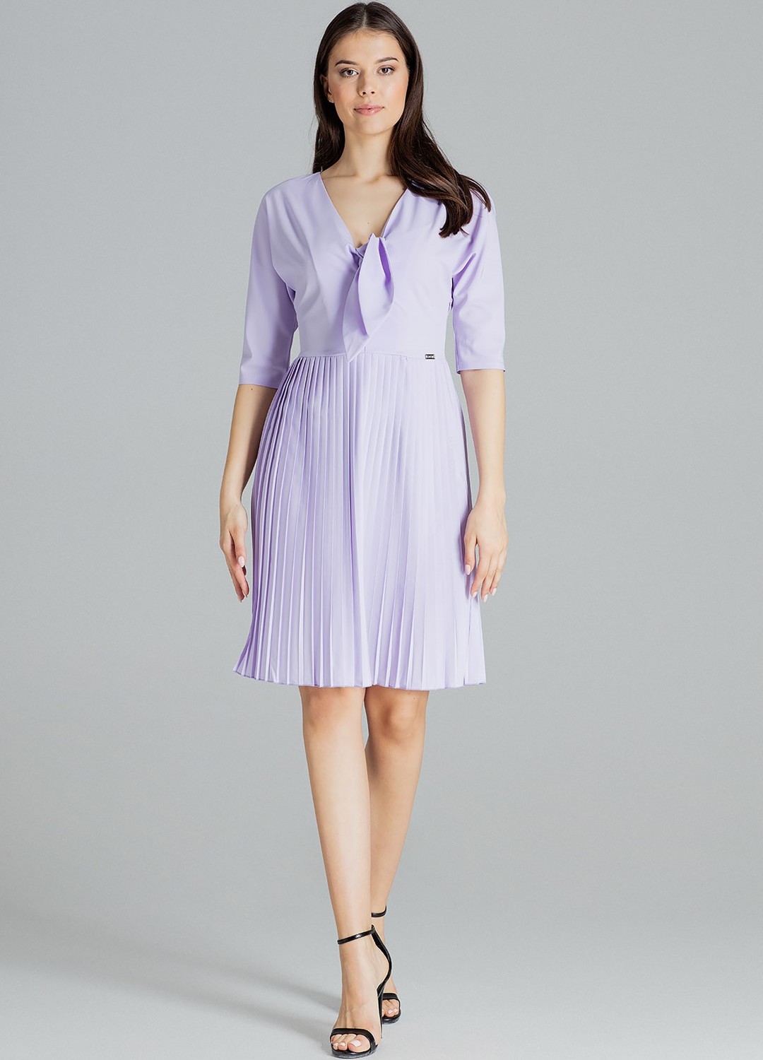 Jarné šaty s výstrihom L076 Violet Veľkosť: XL