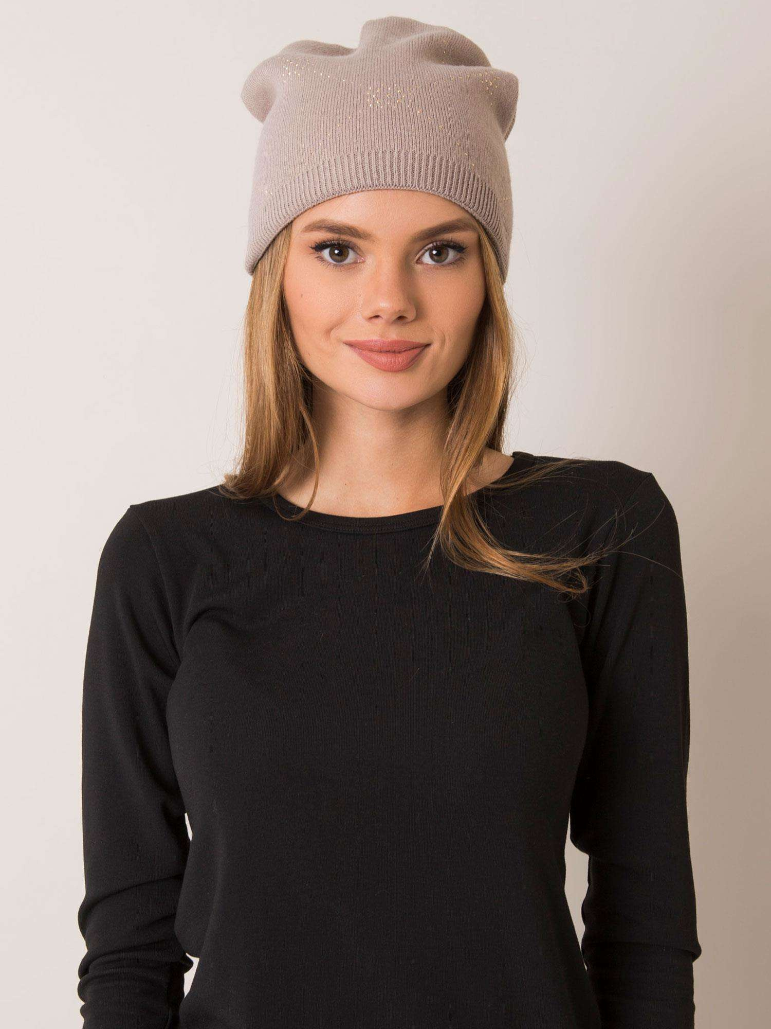 Béžová dámska čiapka JK-CZ-3.17-beige Veľkosť: ONE SIZE
