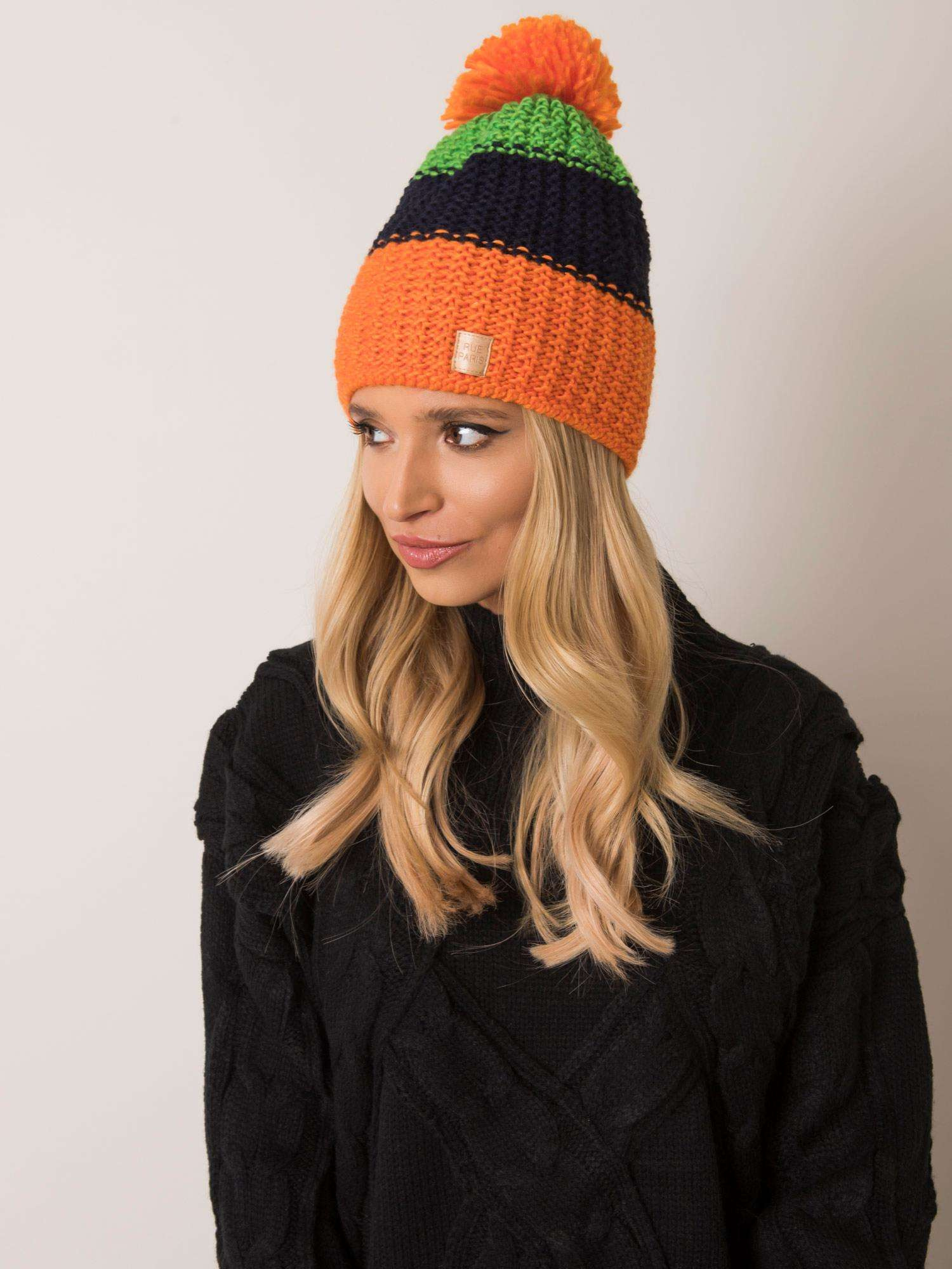 Oranžovo-zelená pruhovaná dámska čiapka s brmbolcom JK-CZ-18.59-orange Veľkosť: ONE SIZE