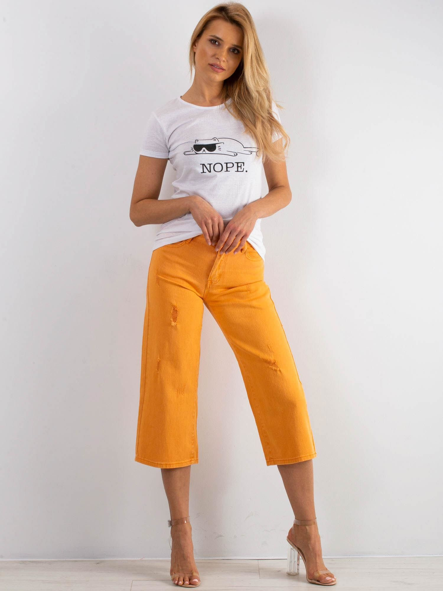 Dámske oranžové krátke džínsy JMP-SP-B102.32P-orange Veľkosť: 34