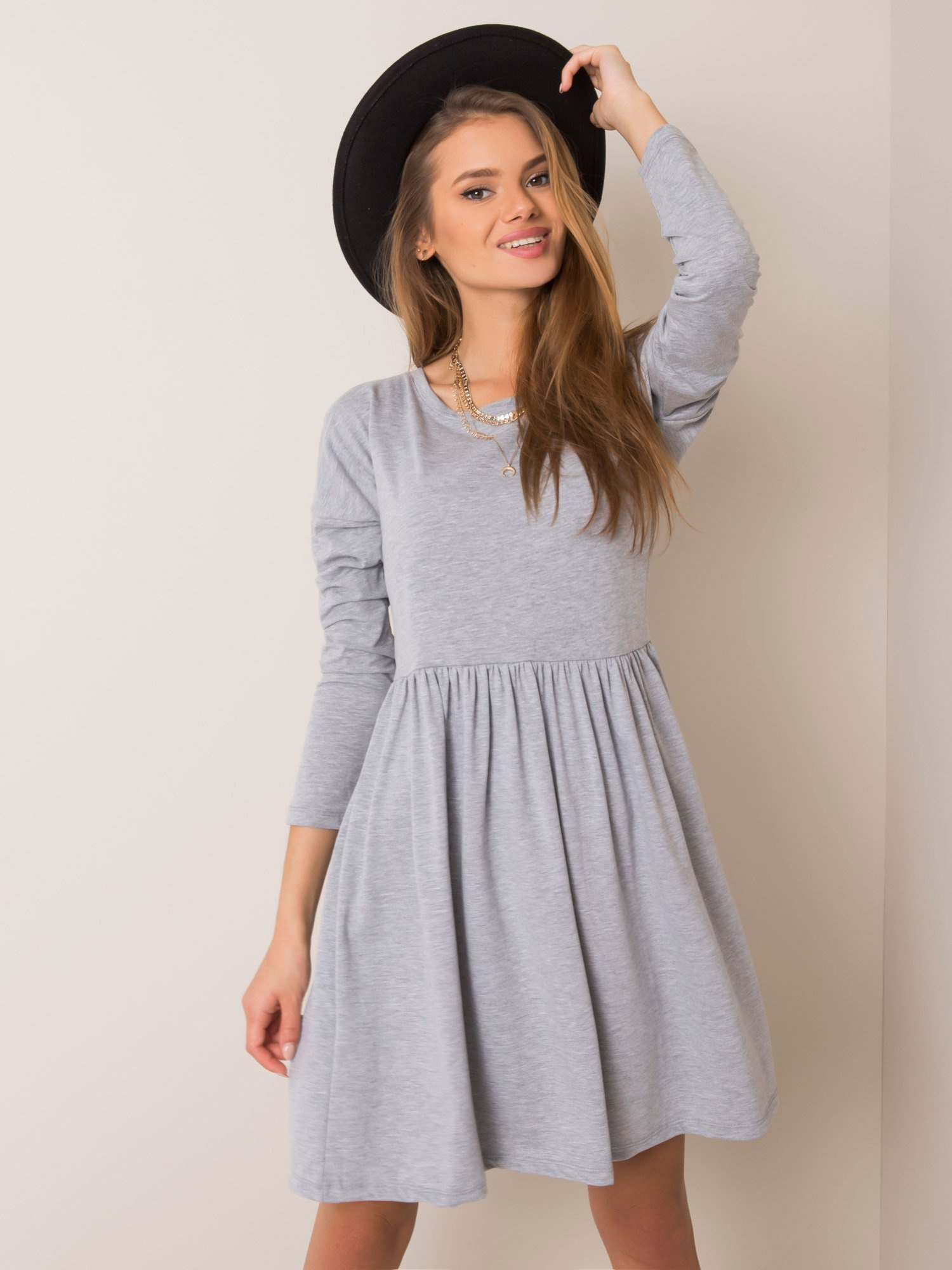 Šedé dámske šaty RV-SK-5889.41P-grey Veľkosť: L