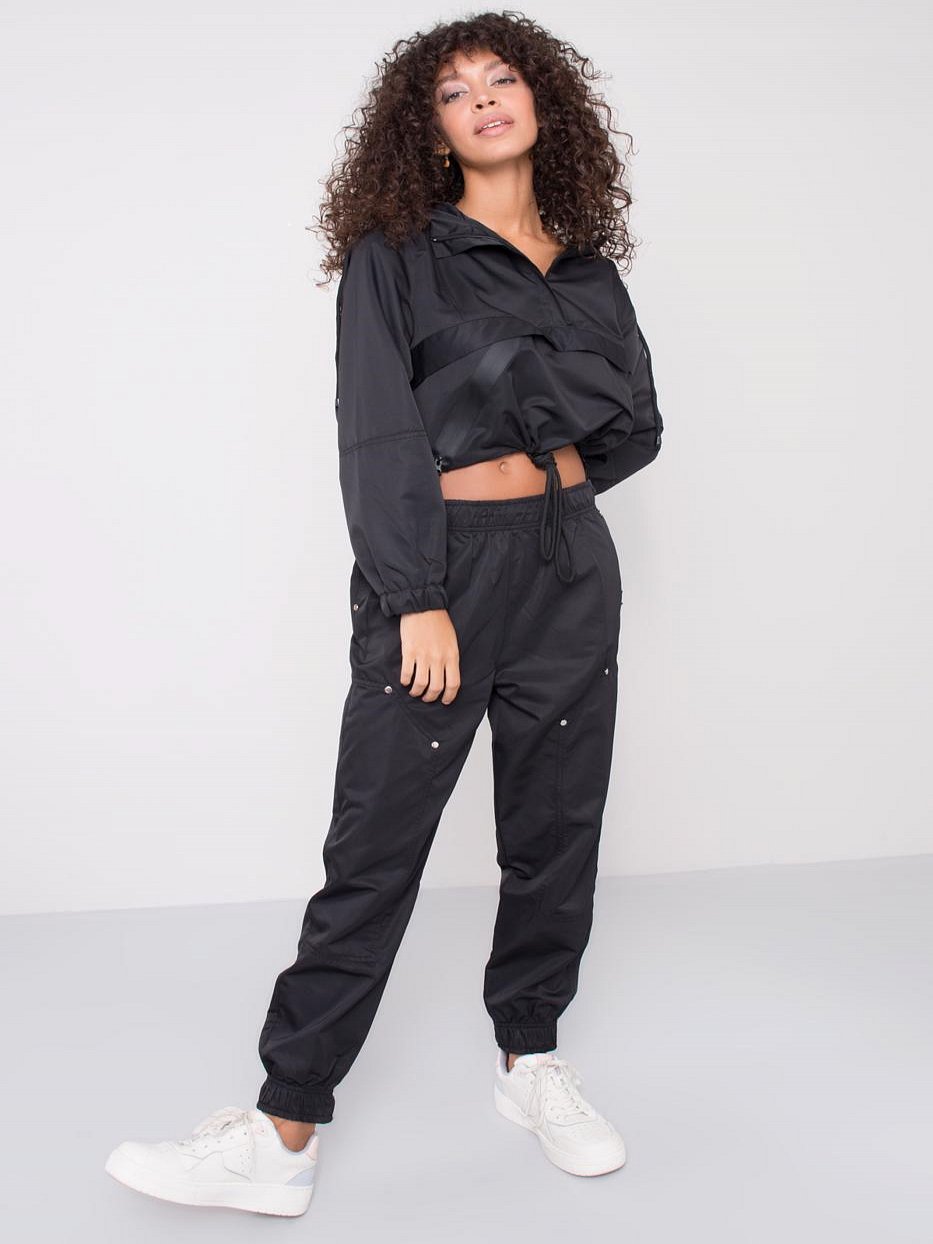 Čierne dámske tepláky 15511-black Veľkosť: L