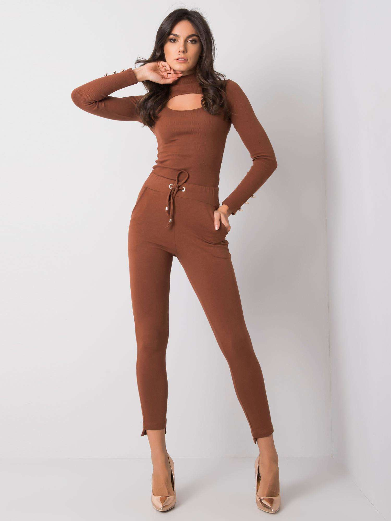 Hnedé dámske tepláky RV-DR-6002.14X-brown Veľkosť: M
