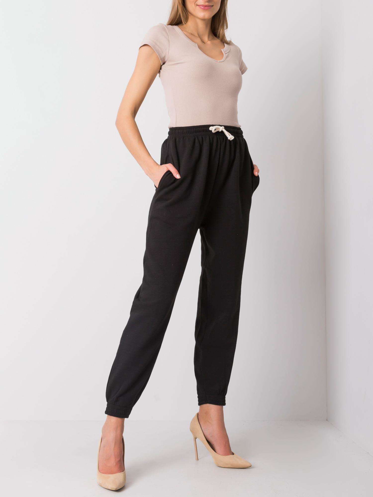 Čierne dámske tepláky -TW-DR-G-080.17-black Veľkosť: S