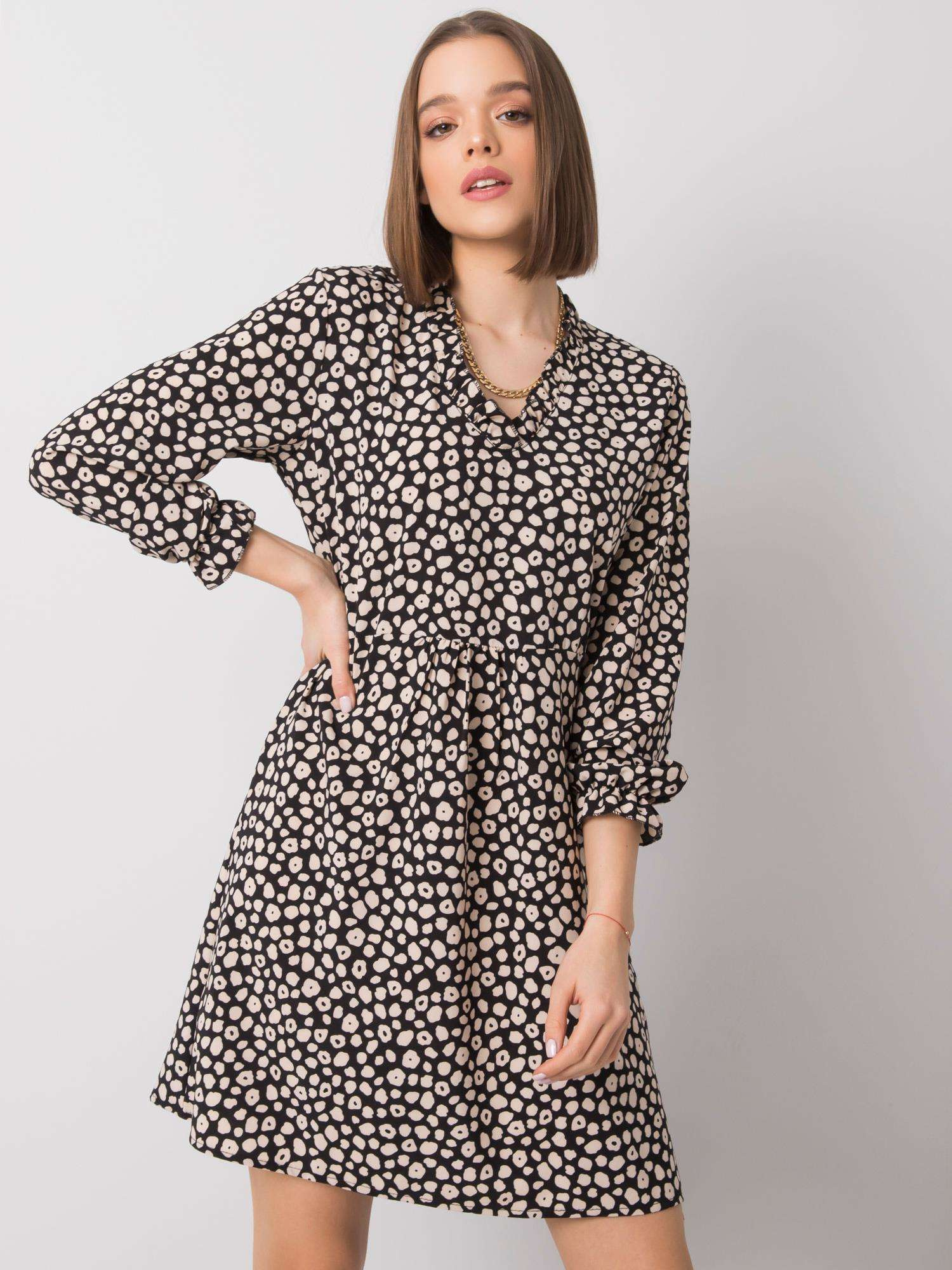 Čierne dámske šaty s béžovými bodkami WN-SK-R817.66-black Veľkosť: L