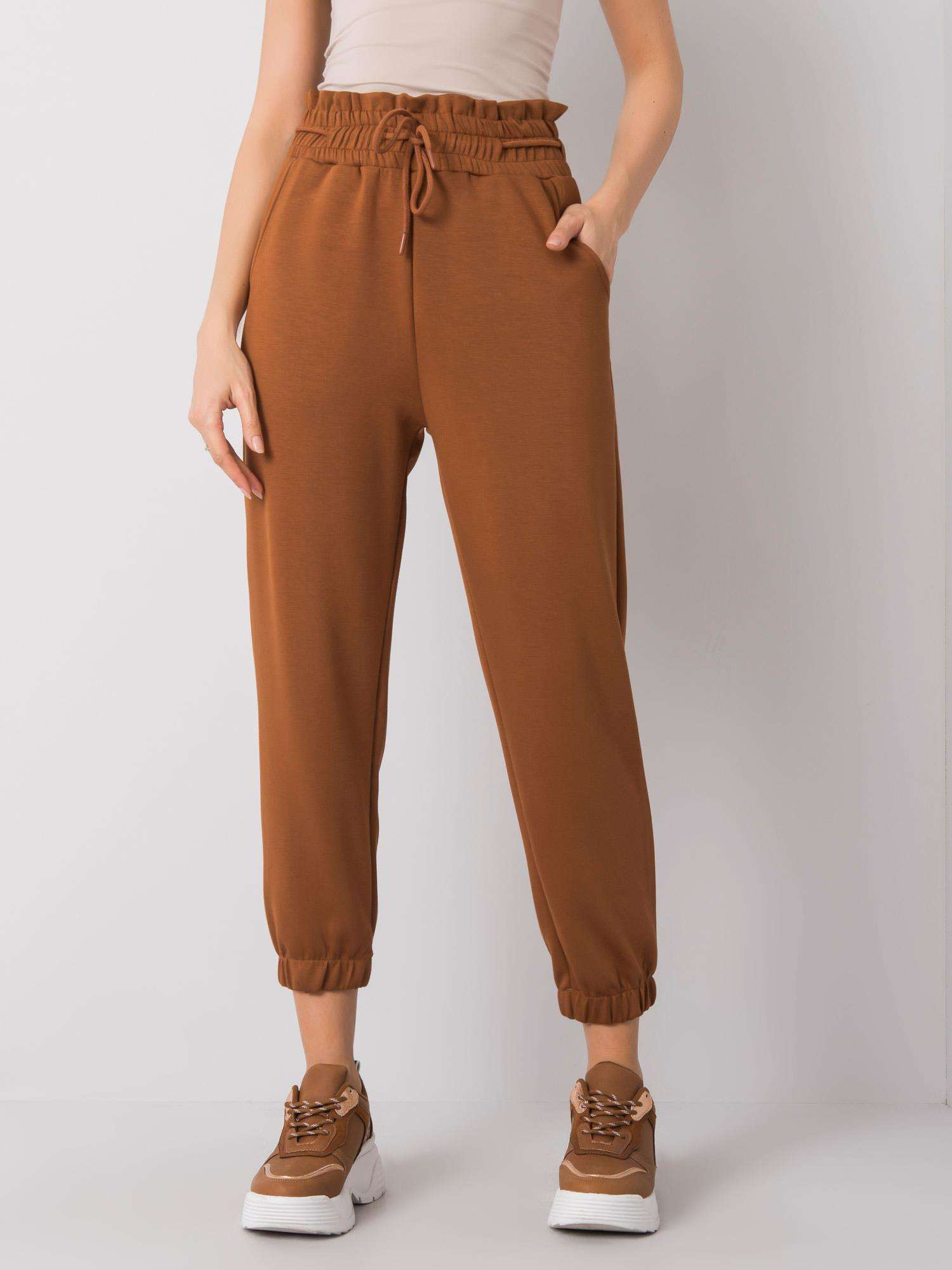 Hnedé dámske tepláky 217-DR-25472.73-brown Veľkosť: S