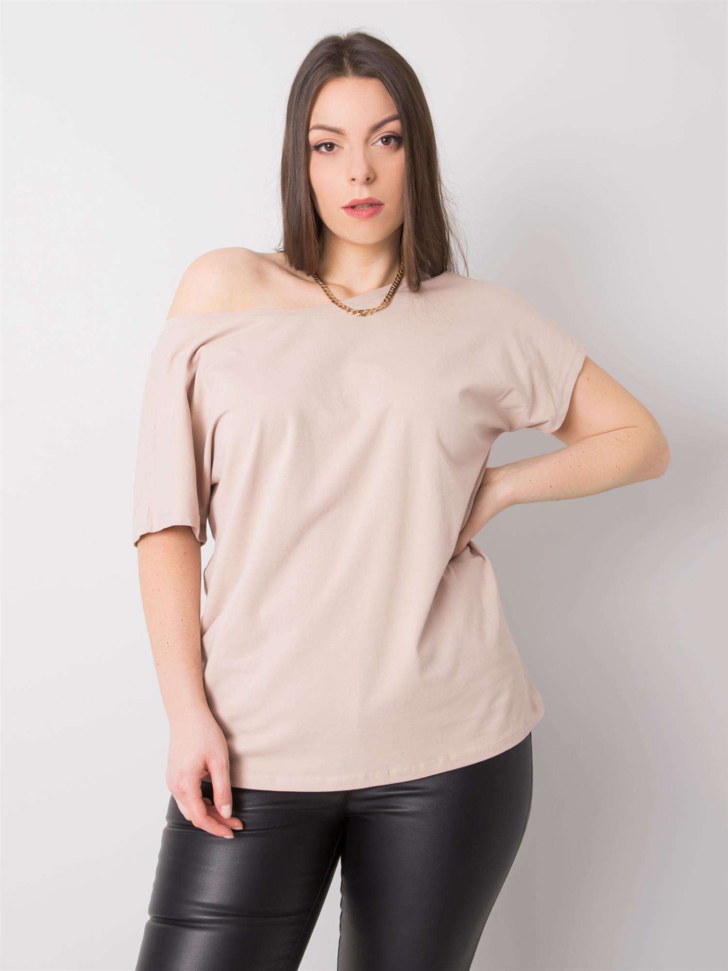 BÉŽOVÉ TRIČKO S VÝSTRIHOM NA CHRBTE -RV-TS-6297.08P-BEIGE Veľkosť: 4XL