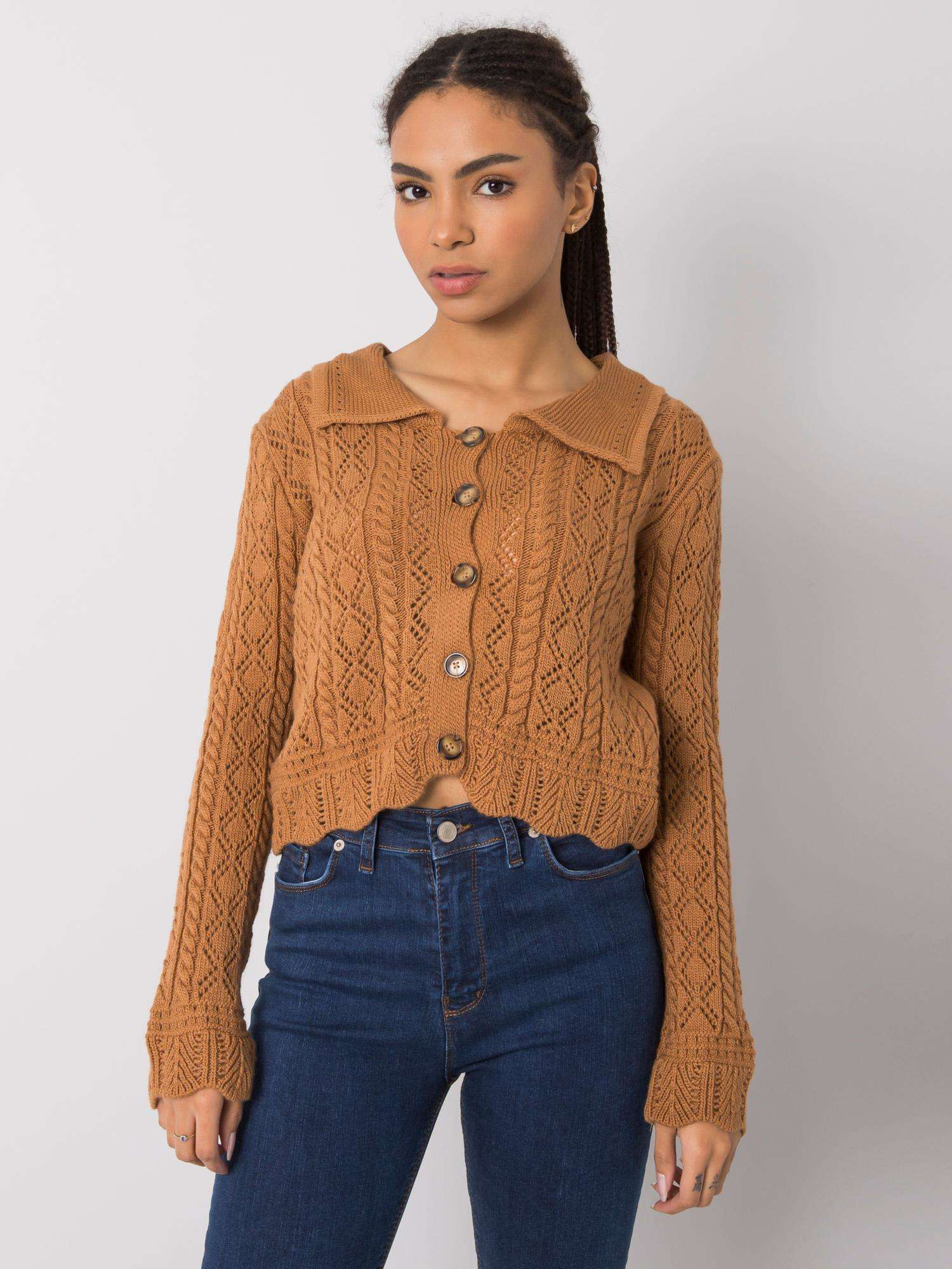 Hnedý dámsky ľahký pletený sveter s gombíkmi 269-SW-16511.29-brown Veľkosť: ONE SIZE