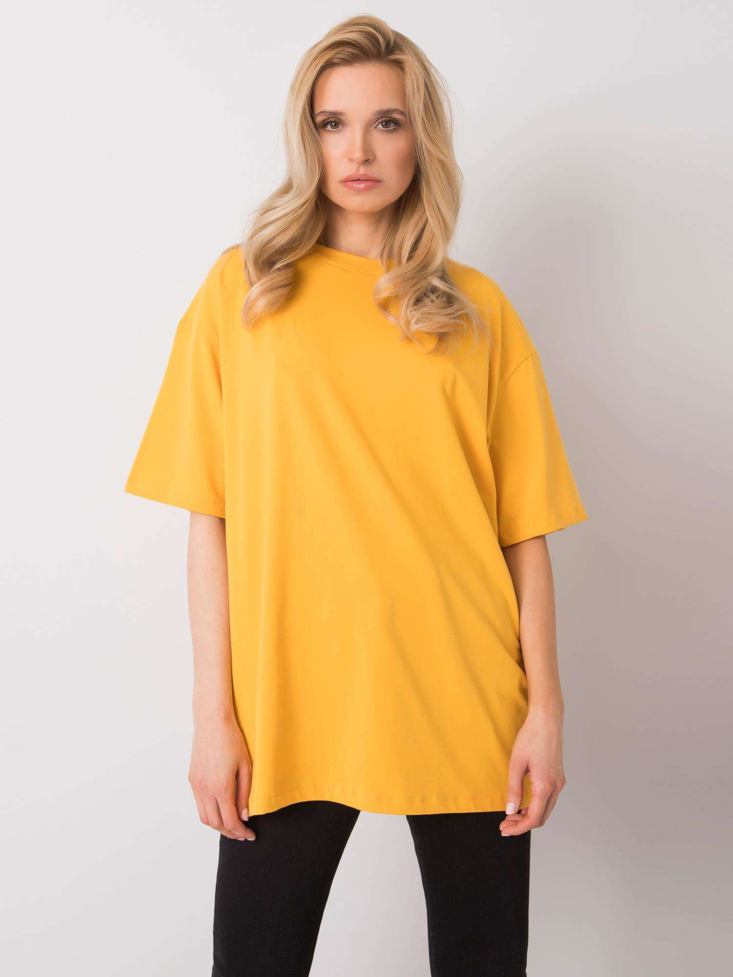 Tmavo žlté dámske oversize tričko RV-TS-6052.71P-yellow Veľkosť: ONE SIZE