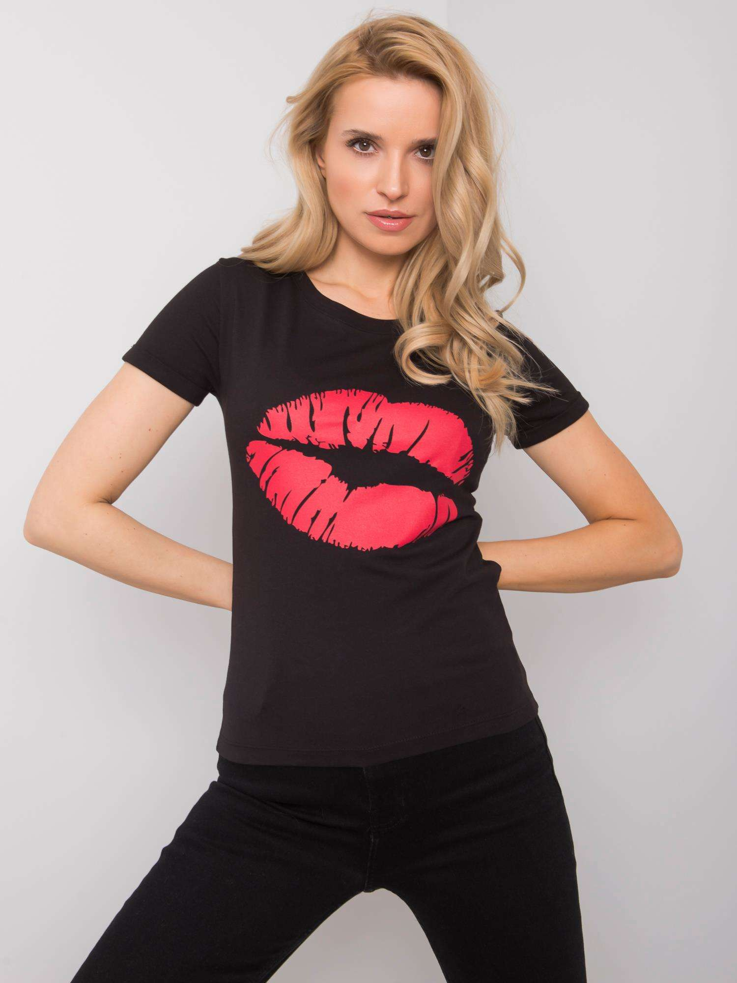 Čierne dámske tričko s červenou pusou TW-TS-BL-001.99-black Veľkosť: S