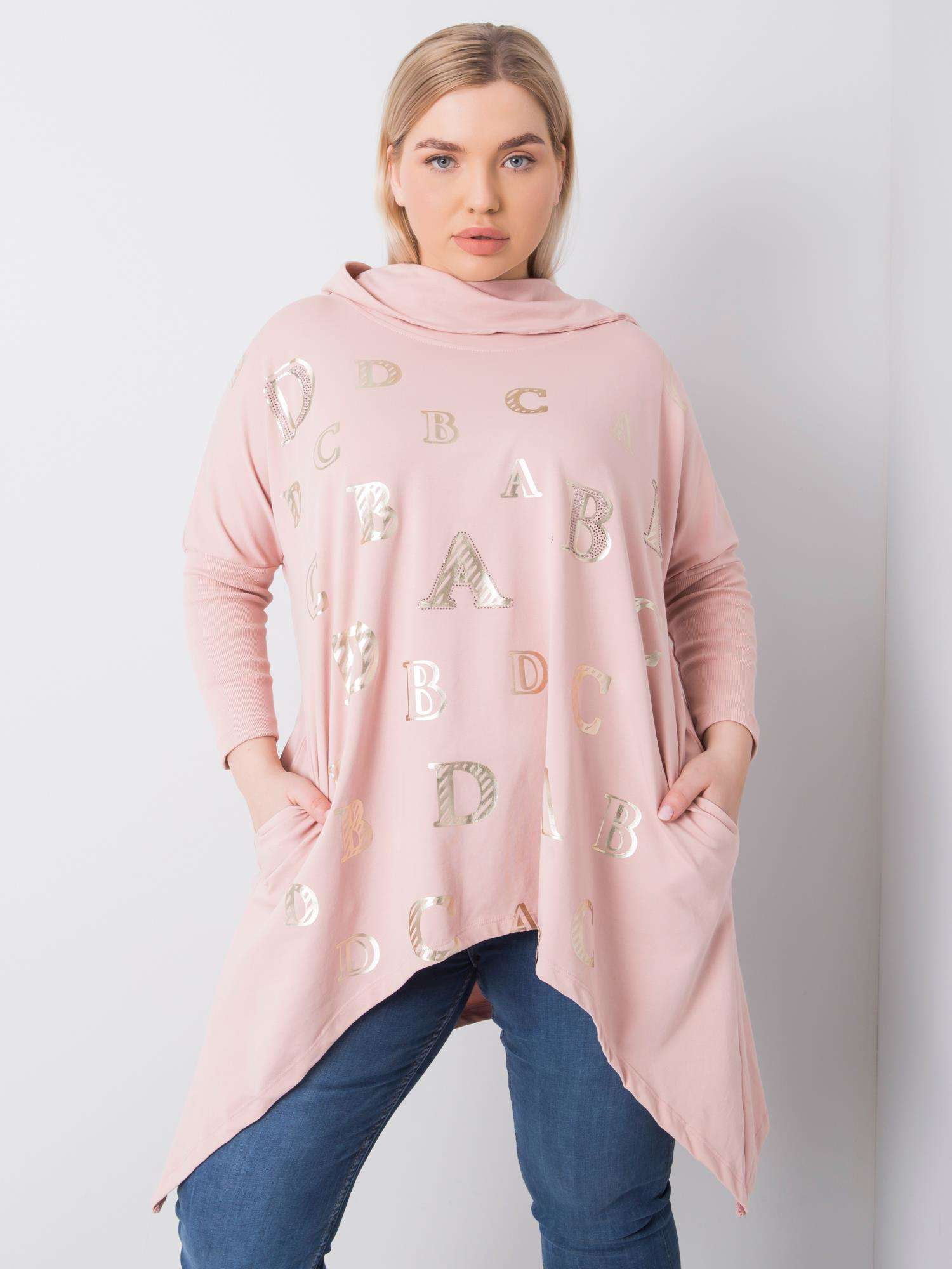 Svetlo ružová mikina s potlačou písmen RV-BZ-6458.46P-light pink Veľkosť: ONE SIZE