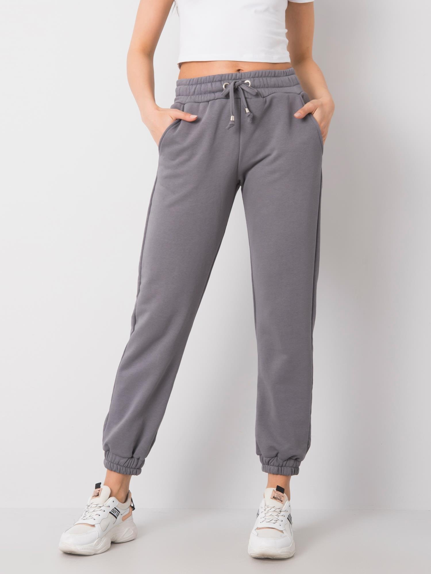 Tmavo šedé dámske tepláky RV-DR-6120.03P-gray Veľkosť: XL