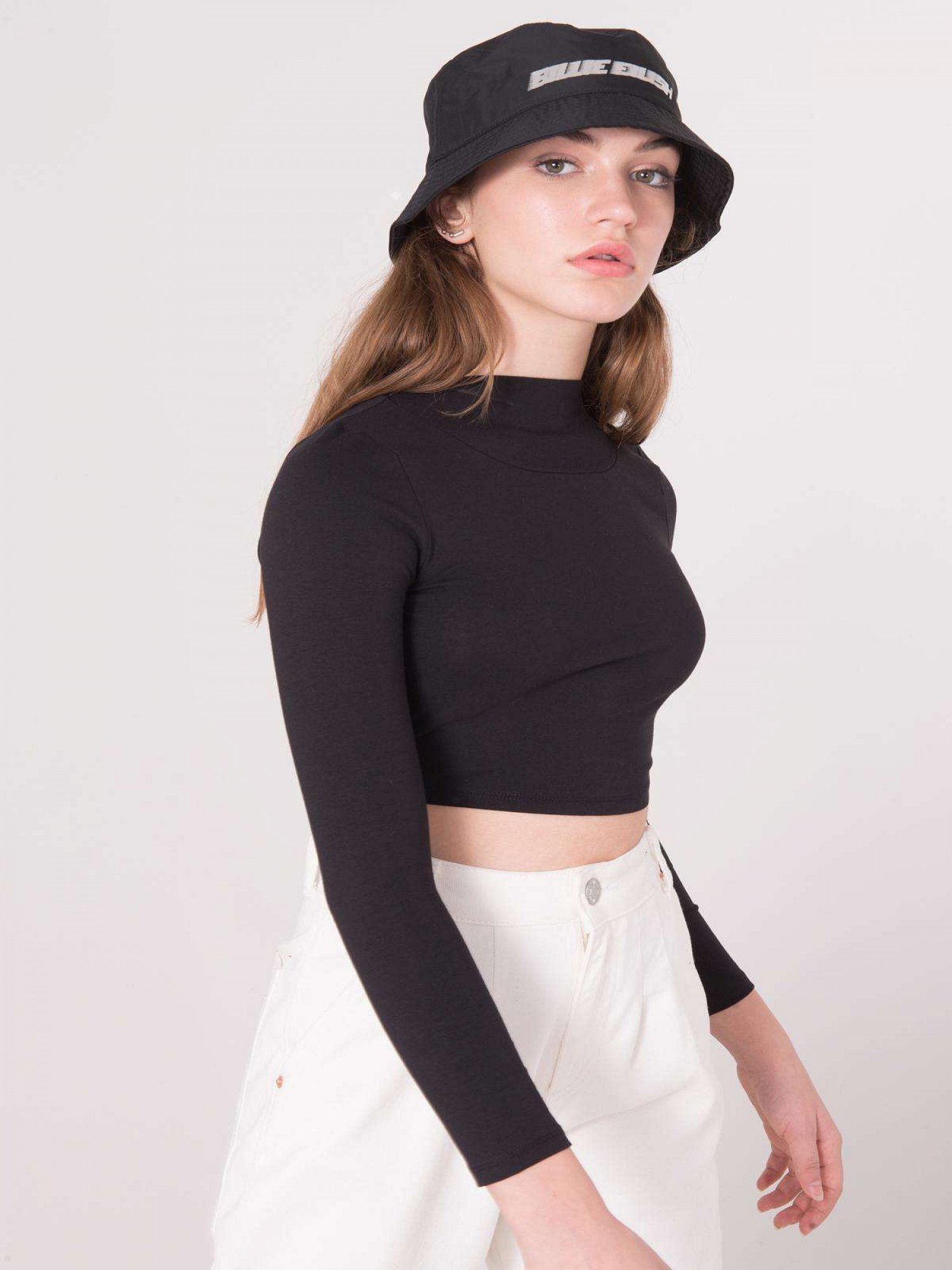 Čierny dámsky krátky top s holým chrbtom 15603-czarny Veľkosť: XS