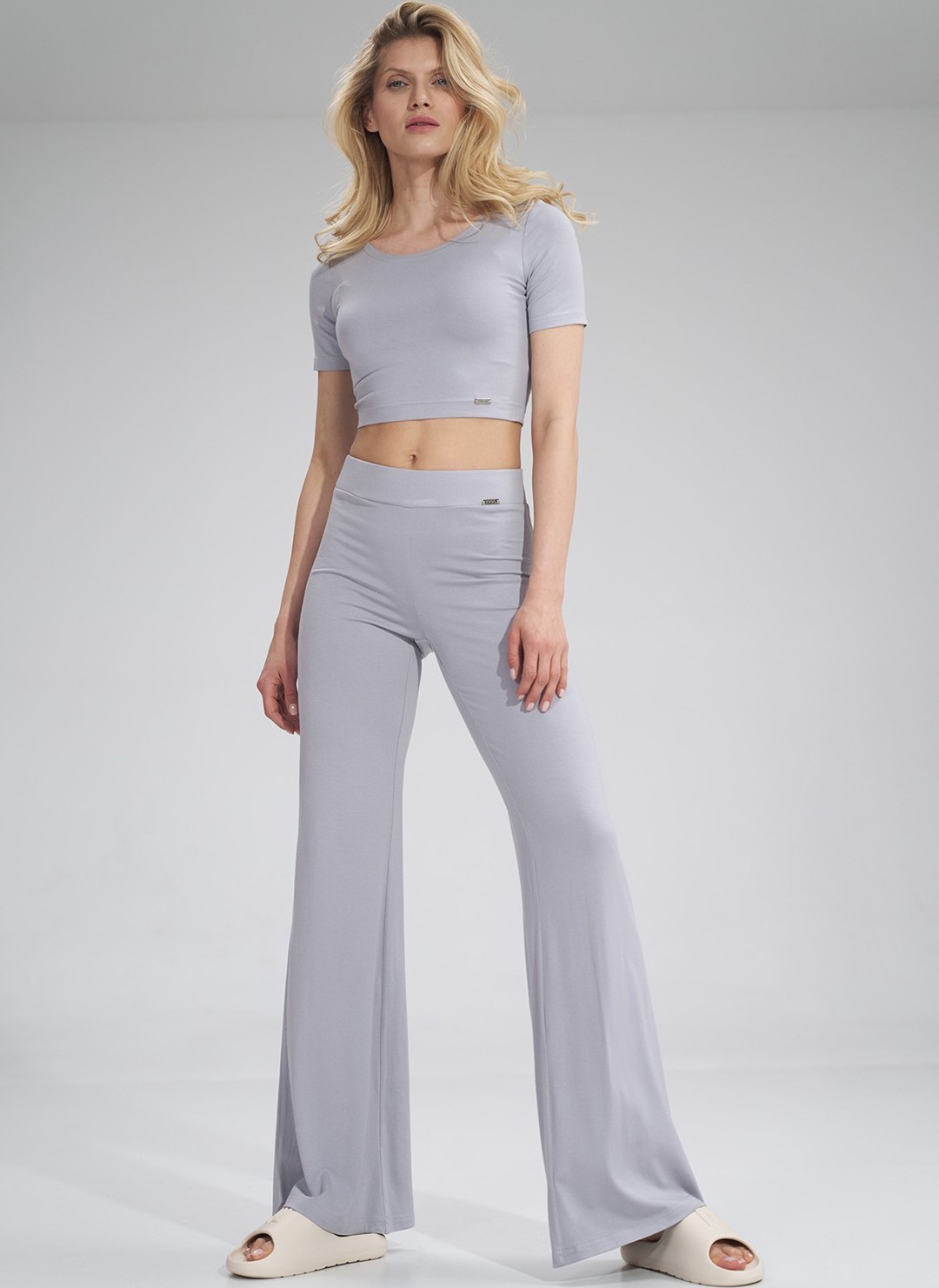 Svetlosivé legíny do zvonu M749 Light Grey Veľkosť: M