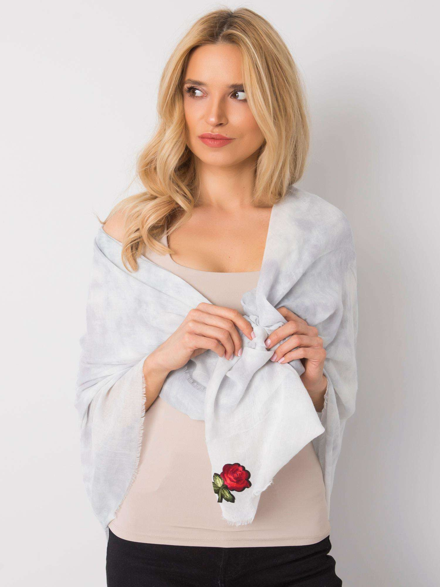 Bielo-šedá šatka s výšivkou AT-CH-ENEC-114-grey Veľkosť: ONE SIZE