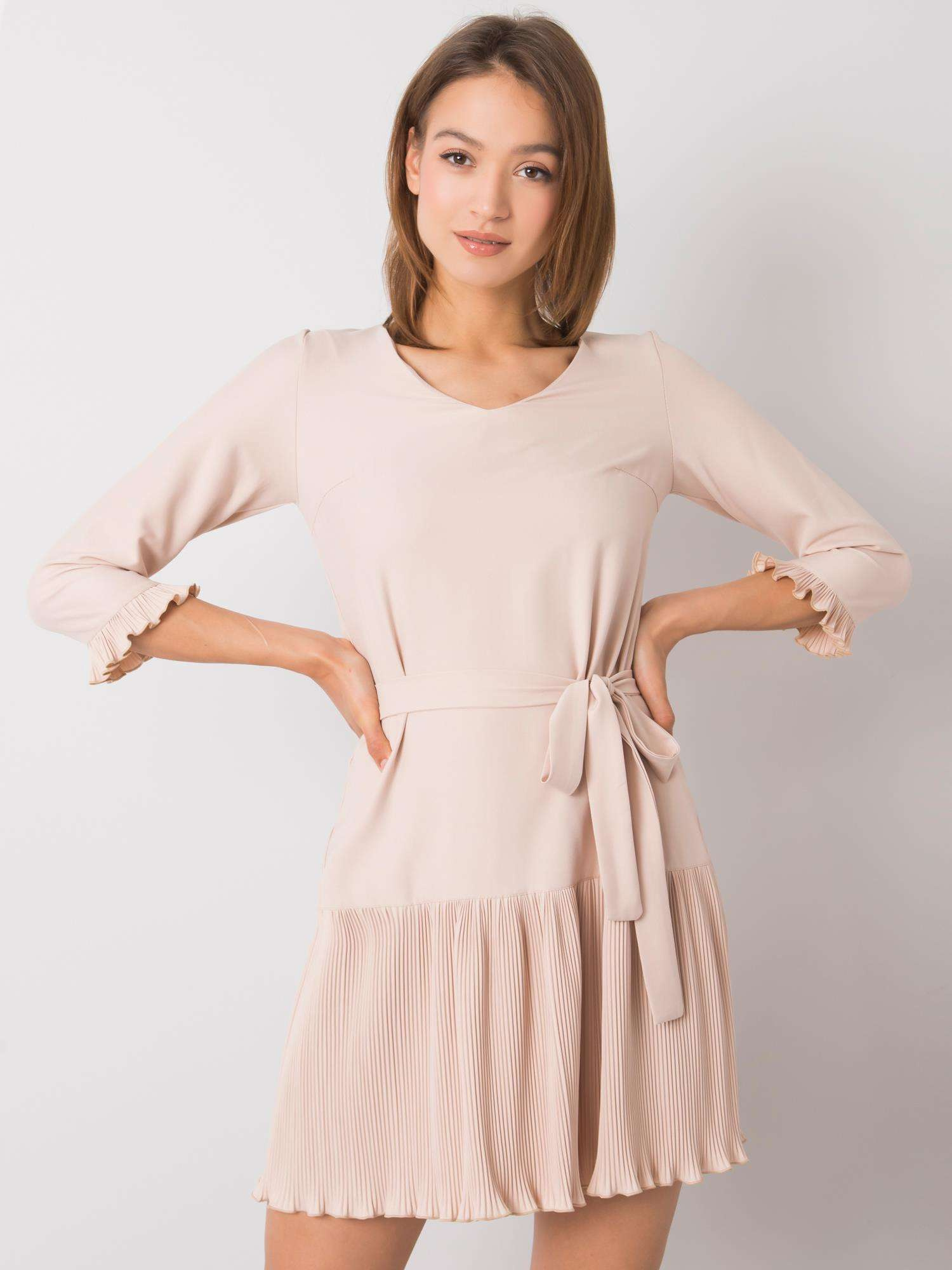 Béžové dámske šaty s viazaním LK-SK-507733.80P-beige Veľkosť: 40