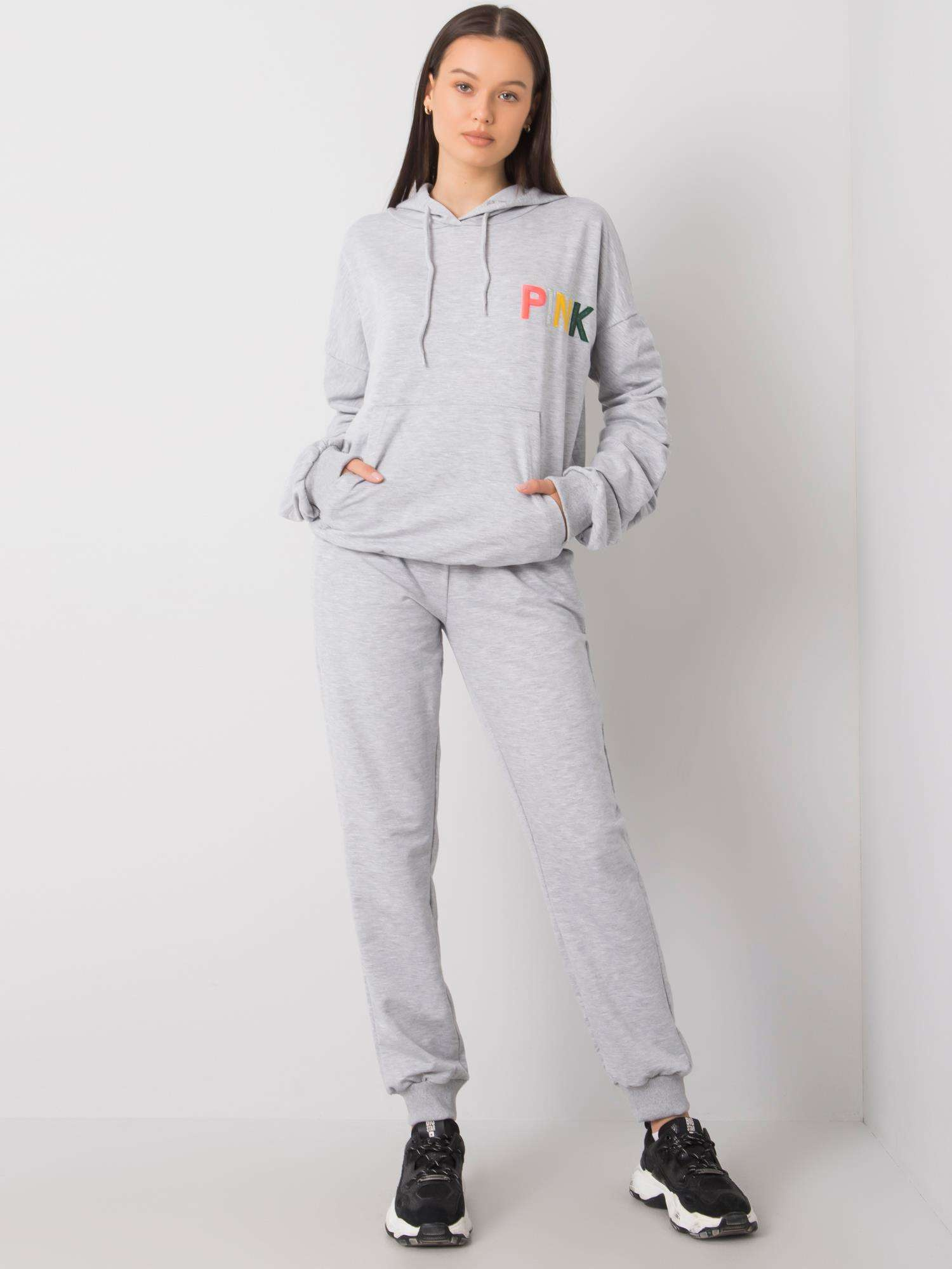 Svetlo šedá dámska tepláková súprava FA-KMPL-6957.24P-gray Veľkosť: ONE SIZE