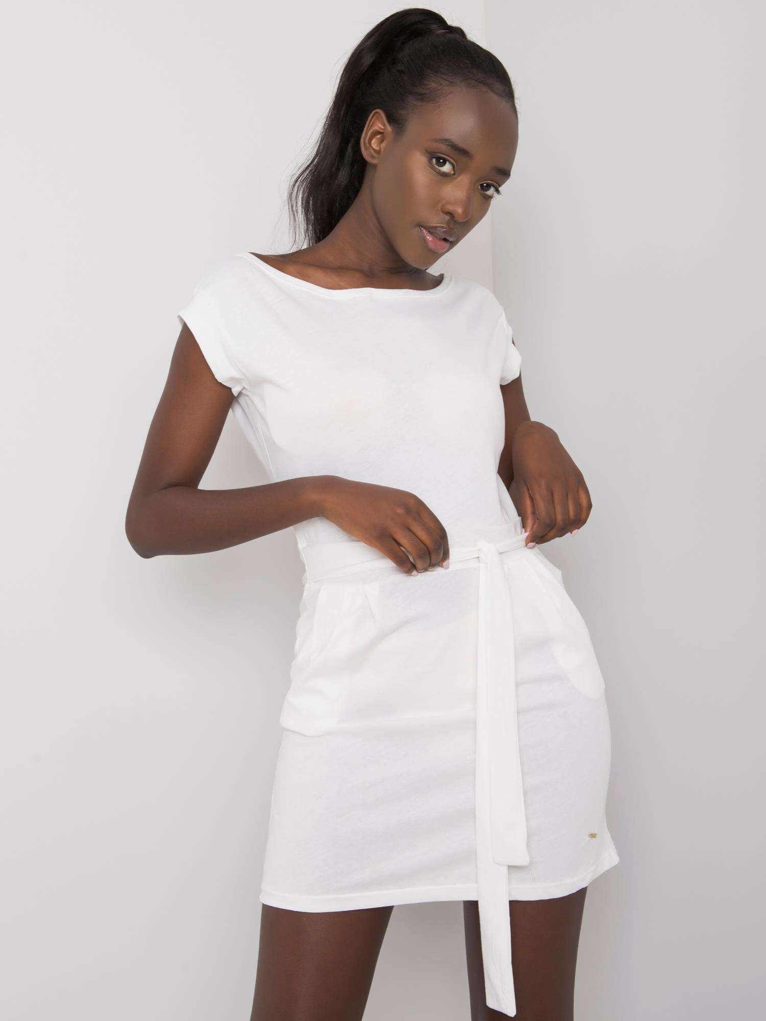 Biele šaty s opaskom Leticia - TW-SK-G-073.67-white Veľkosť: 2XL