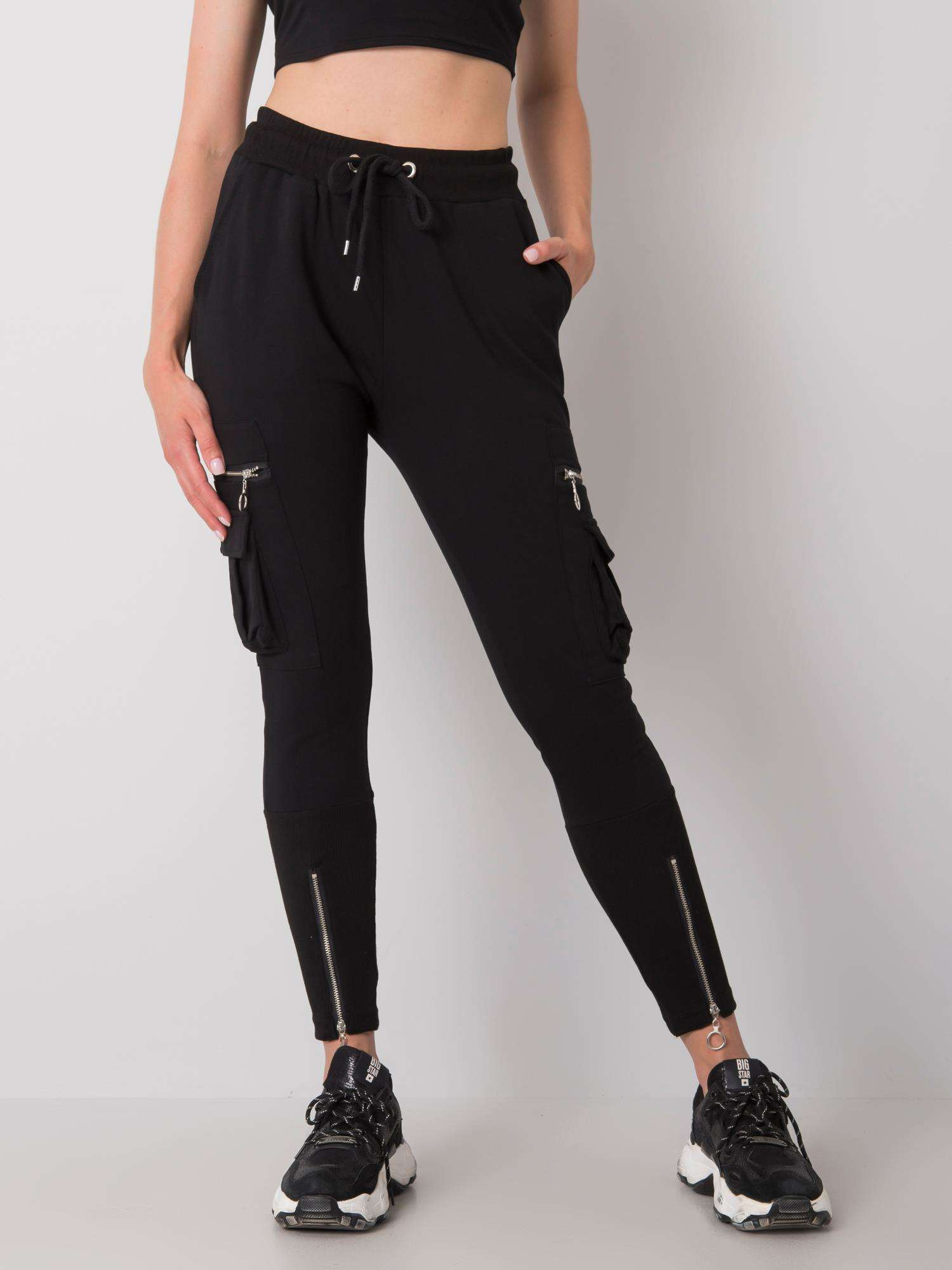 Čierne dámske tepláky so zipsami EM-DR-ES-21-587.96-black Veľkosť: M