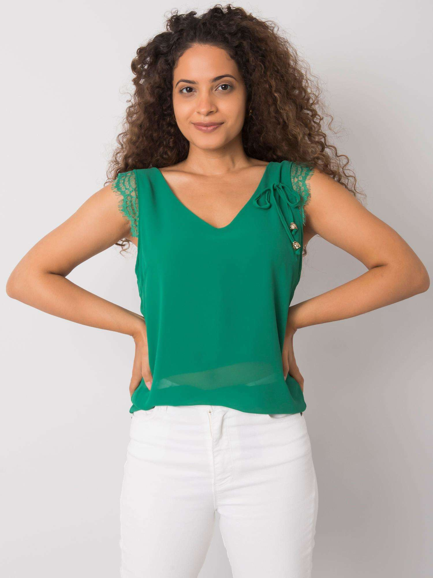 Zelený top s čipkou -DHJ-TP-13317.25P-green Veľkosť: ONE SIZE