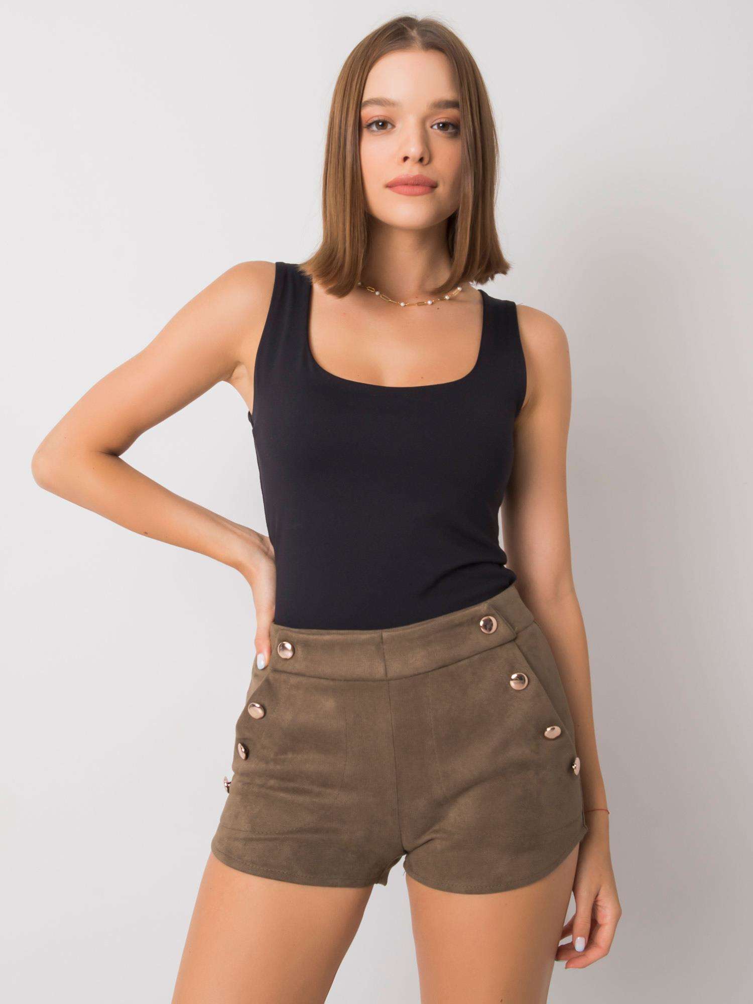 KHAKI ŠORTKY SO CVOČKAMI CHA-SN-1257.89P-KHAKI [VYZUL] Veľkosť: S/M